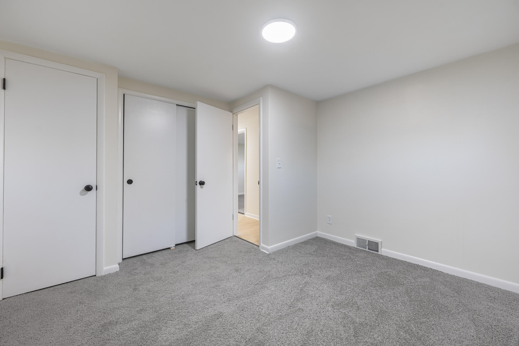 2462 Thor, Springfield, Ohio 45503