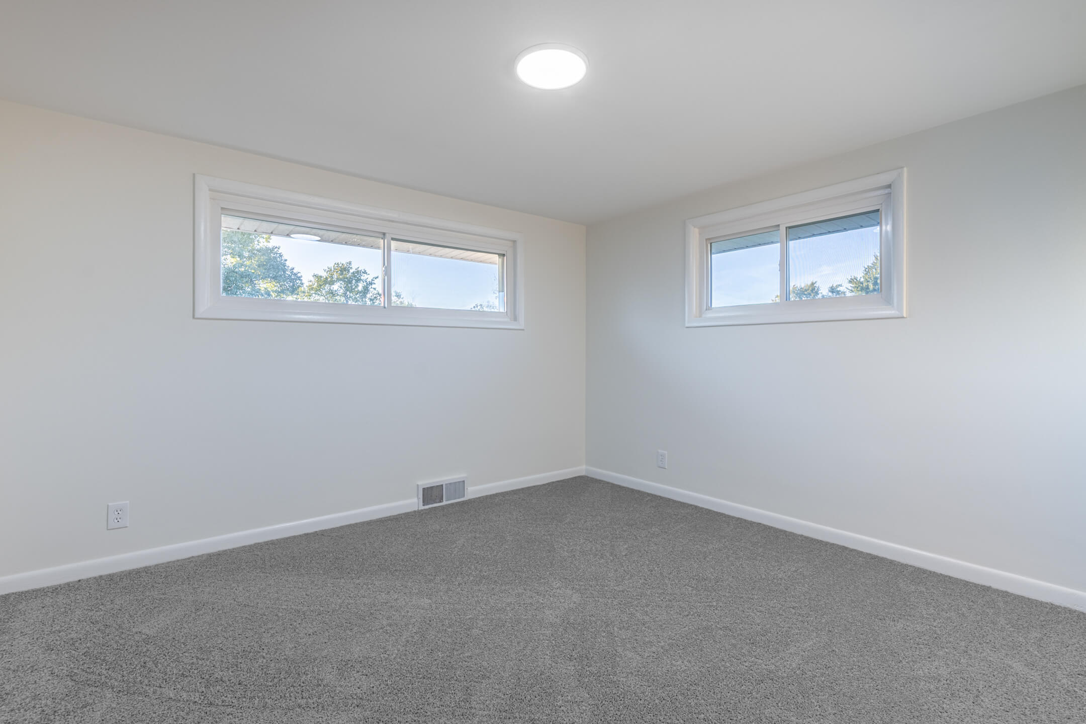 2462 Thor, Springfield, Ohio 45503