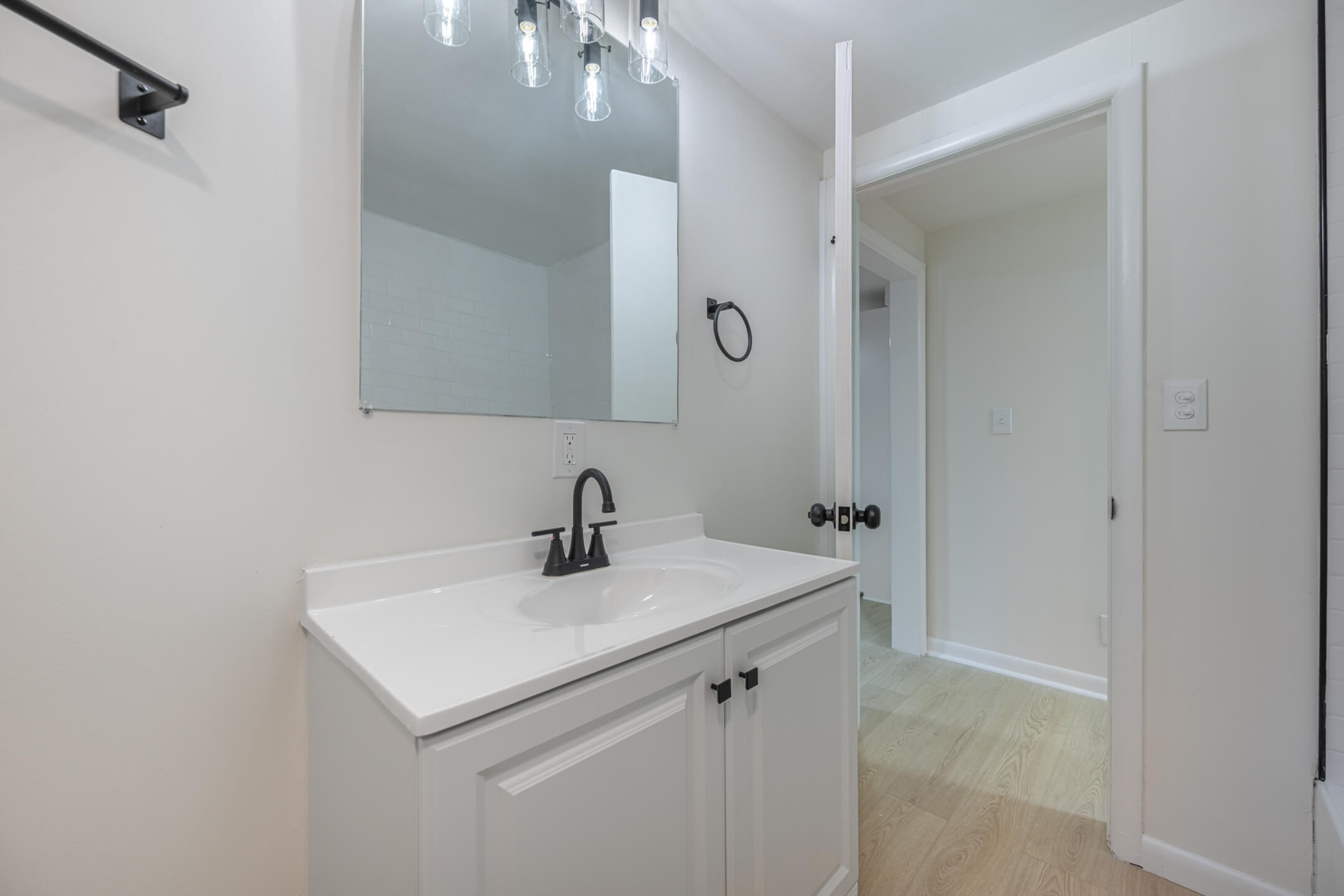 2462 Thor, Springfield, Ohio 45503