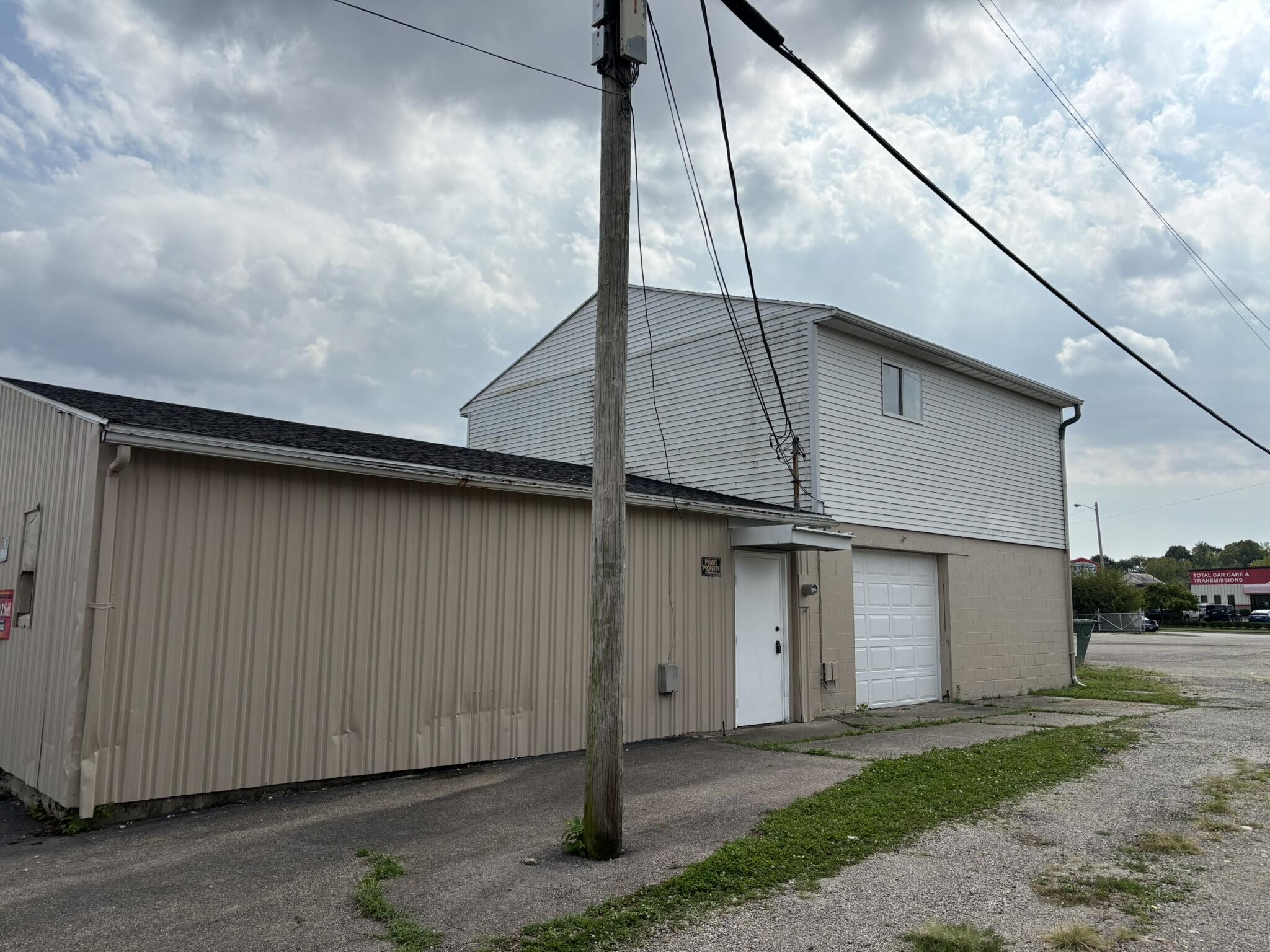 1215 North, Springfield, Ohio 45504