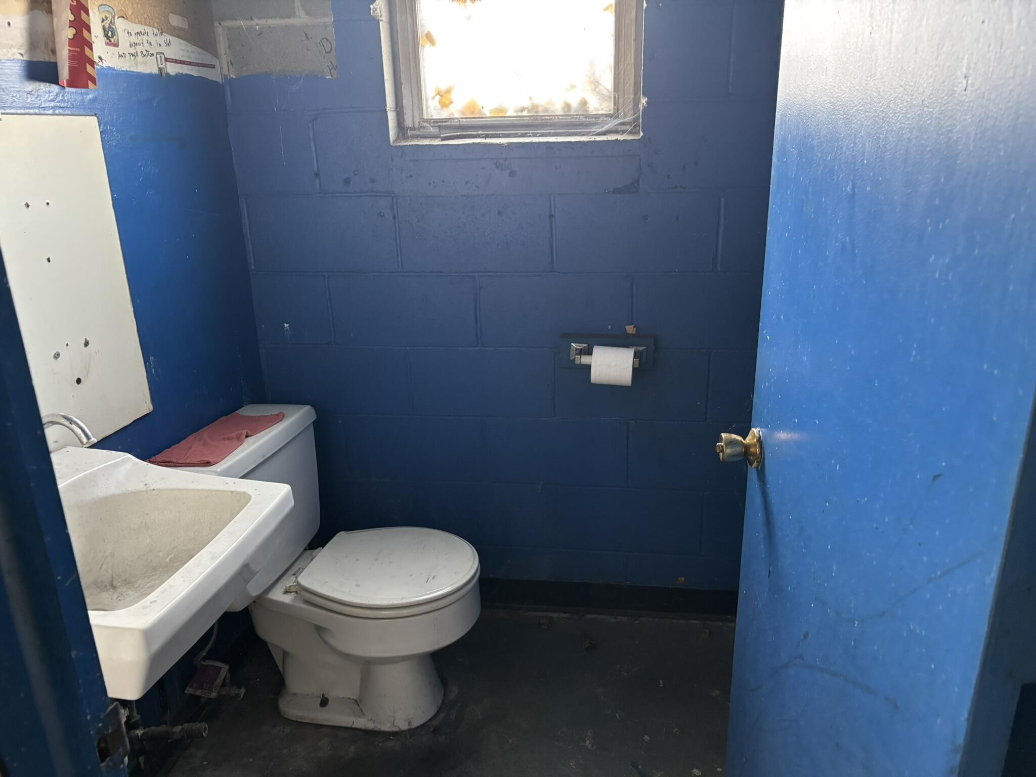 1215 North, Springfield, Ohio 45504