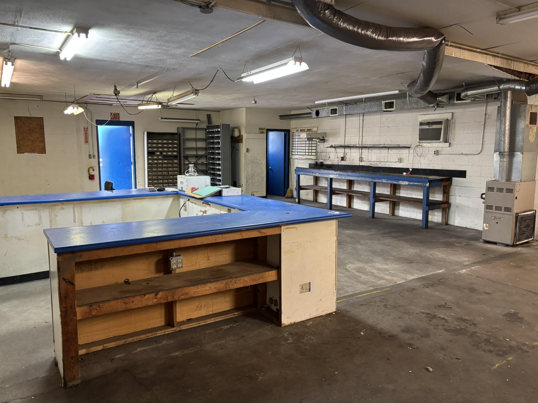 1215 North, Springfield, Ohio 45504