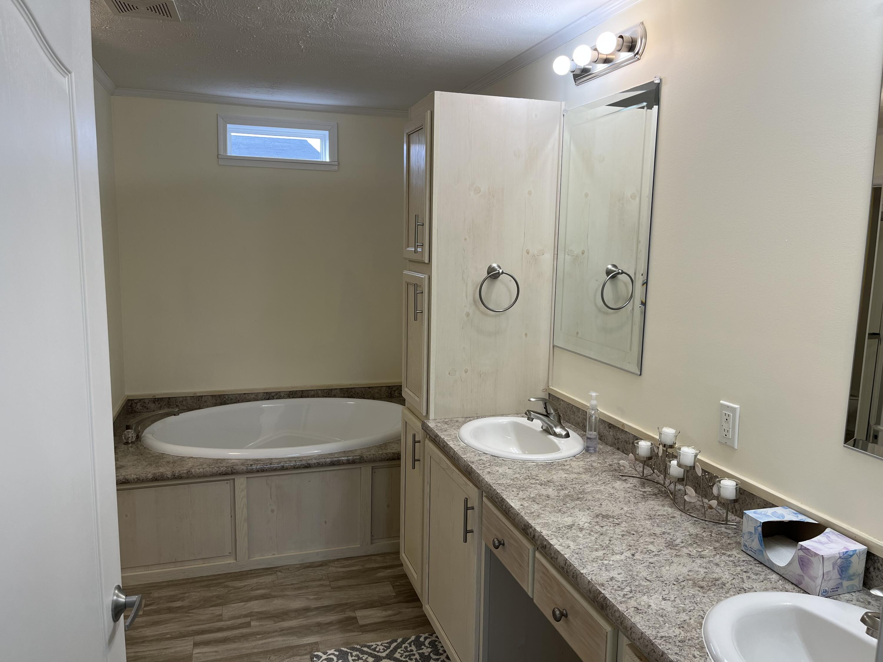 7225 Ohio 368, Huntsville, Ohio 43324
