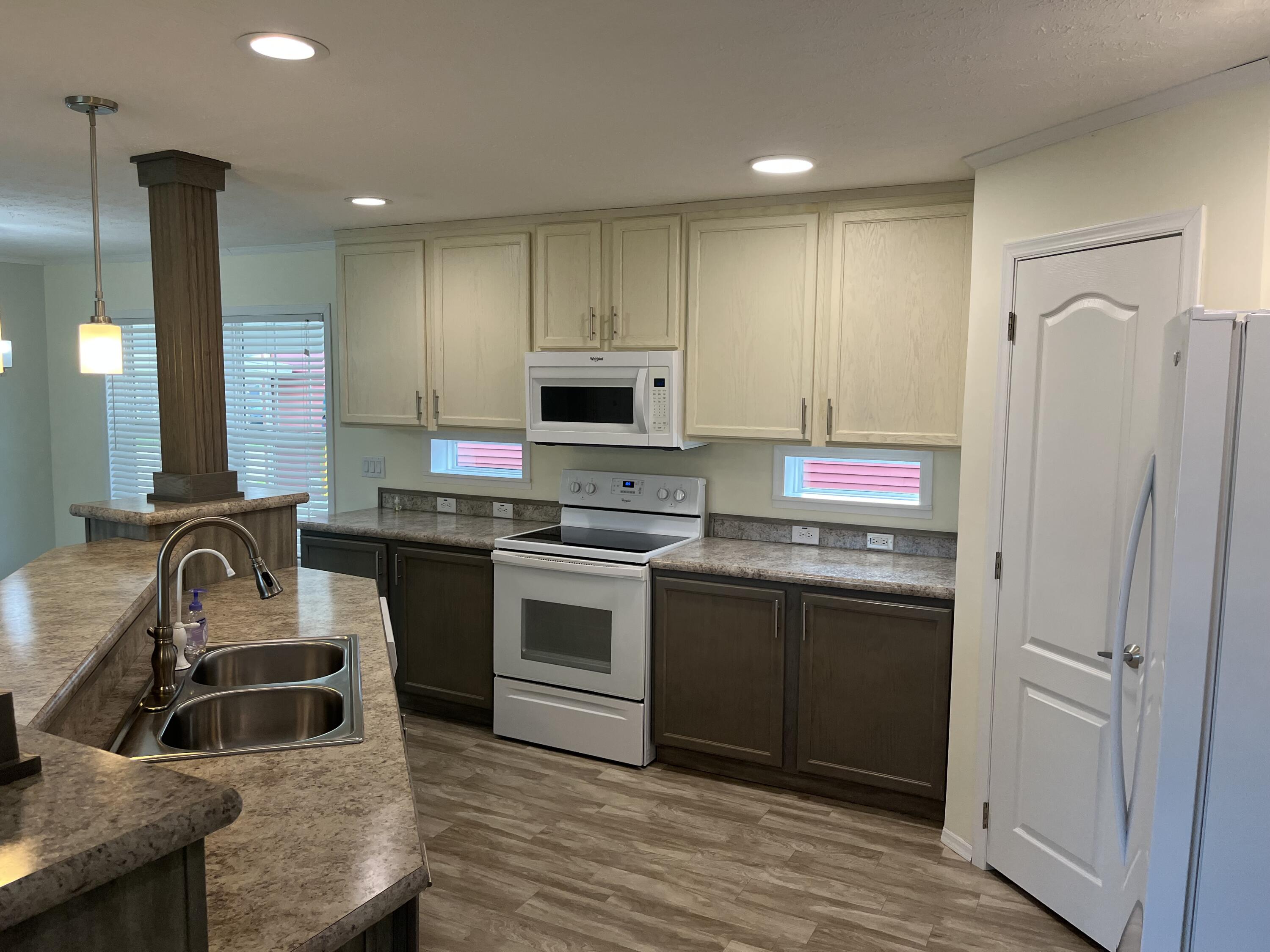 7225 Ohio 368, Huntsville, Ohio 43324