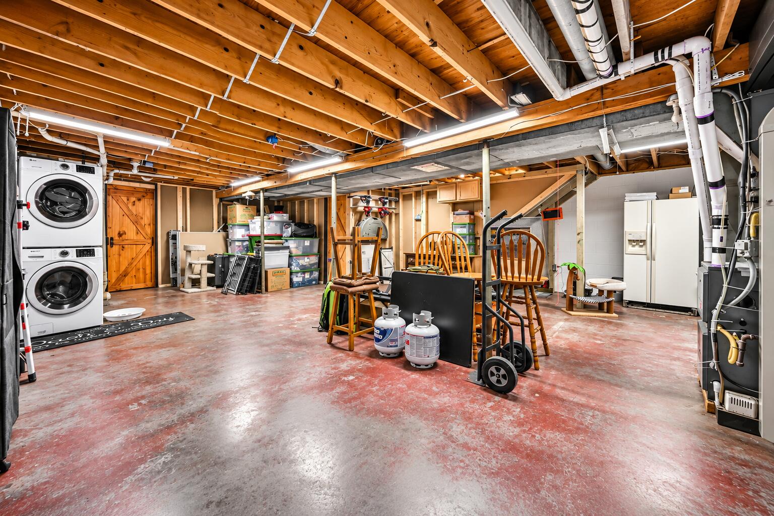 4441 Pitchin, Springfield, Ohio 45502