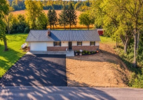 4441 Pitchin, Springfield, Ohio 45502, 3 Bedroom Bedrooms, ,2 BathroomBathrooms,Residential,For Sale,Pitchin,1048816