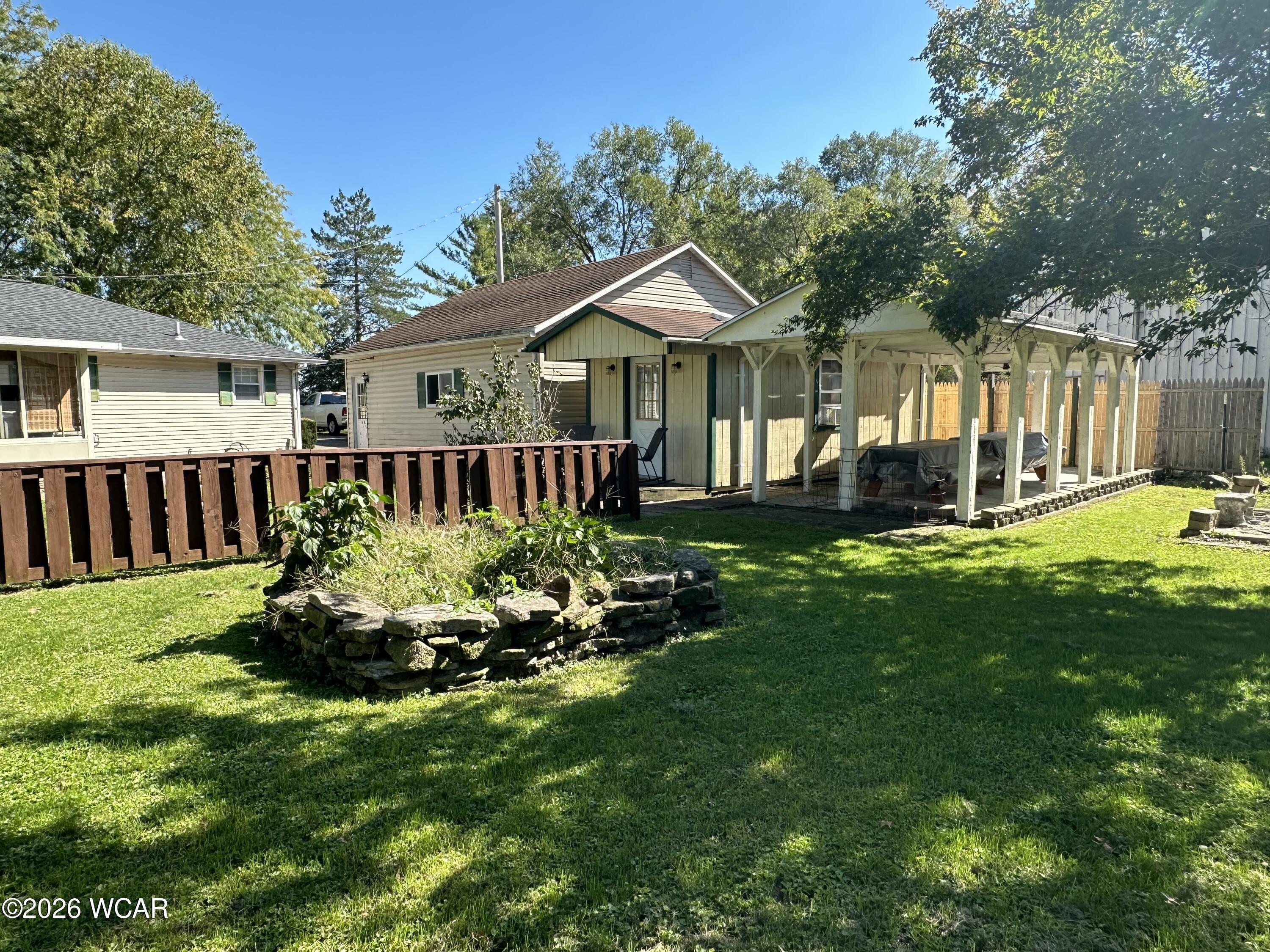 340 Napoleon Road, Harrod, Ohio