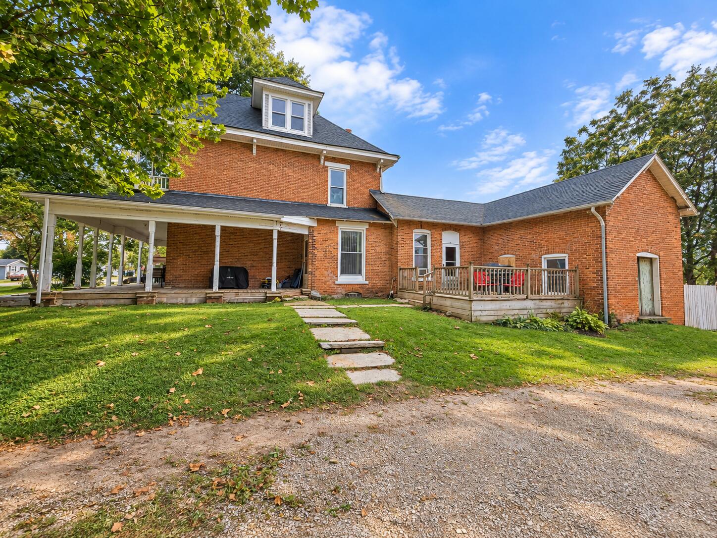 323 Main, De Graff, Ohio 43318