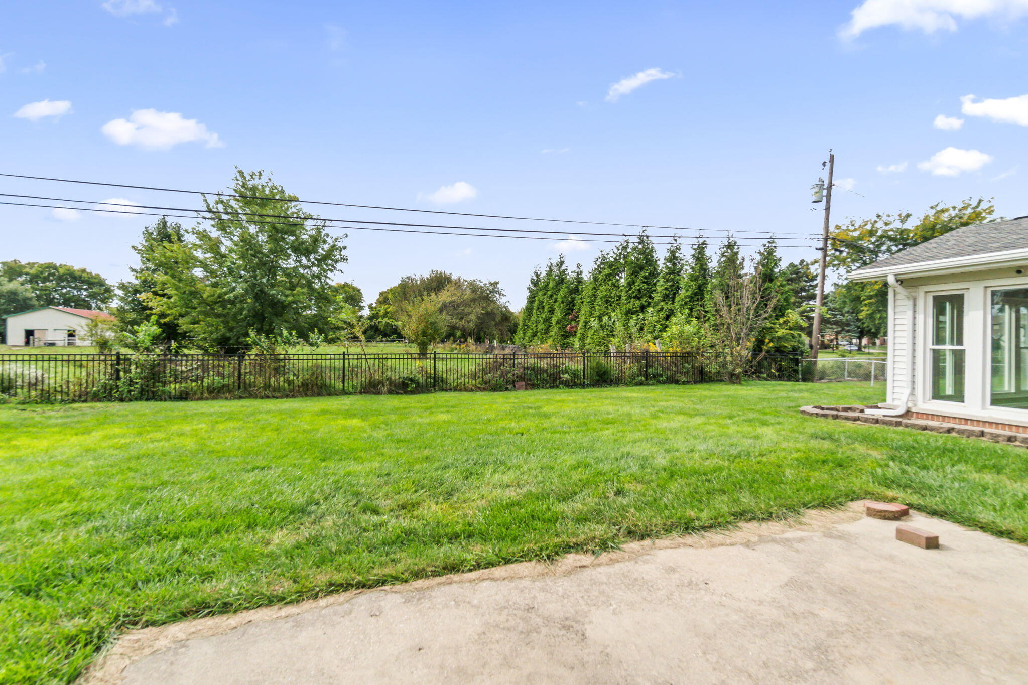 230 Dorset, Troy, Ohio 45373