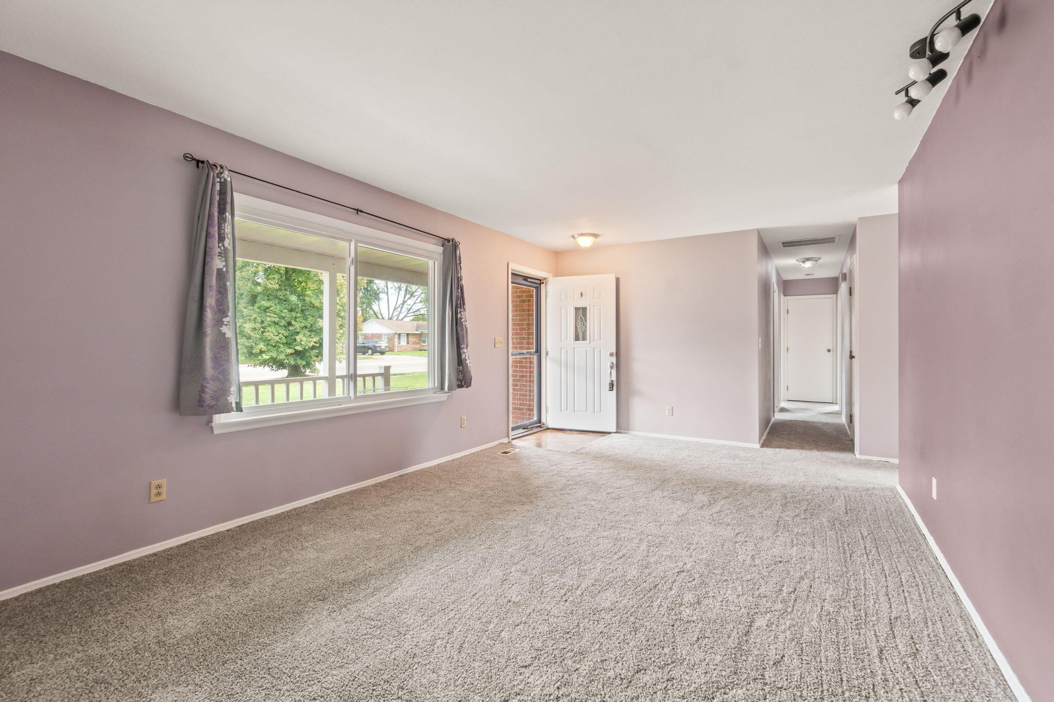 230 Dorset, Troy, Ohio 45373