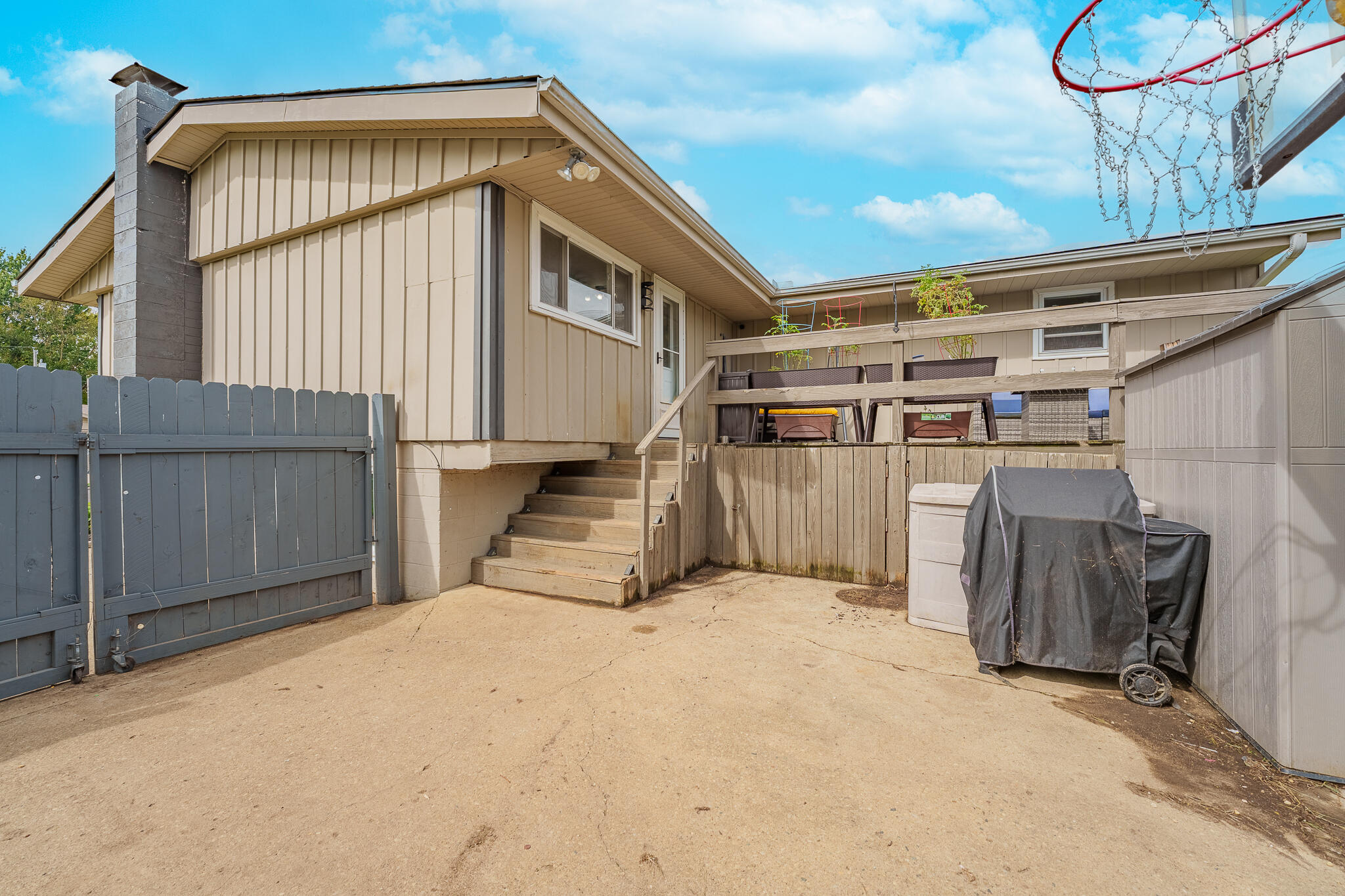 549 Locust, Troy, Ohio 45373
