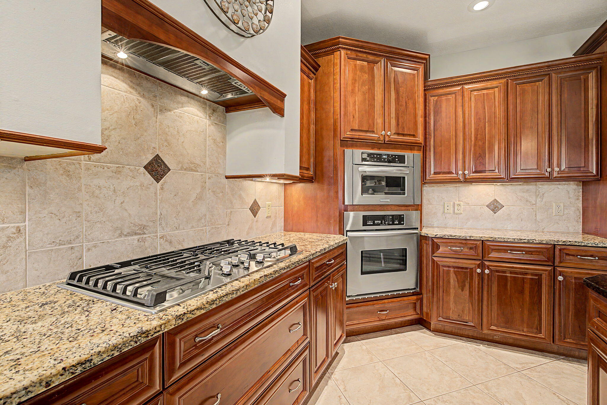 1025 Rosewood Creek, Troy, Ohio 45373
