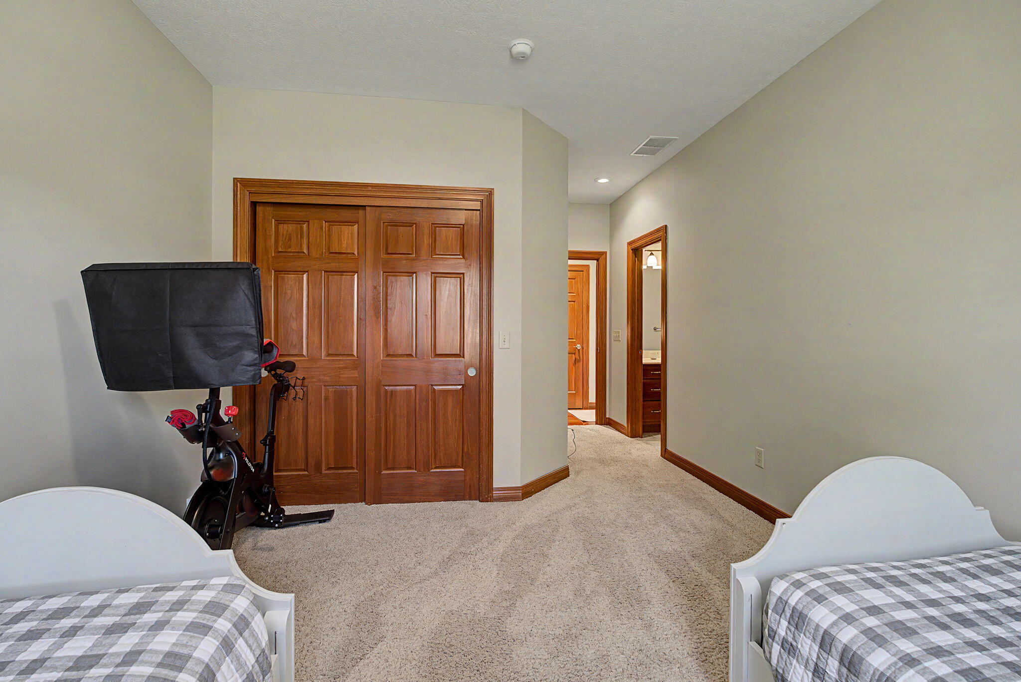 1025 Rosewood Creek, Troy, Ohio 45373