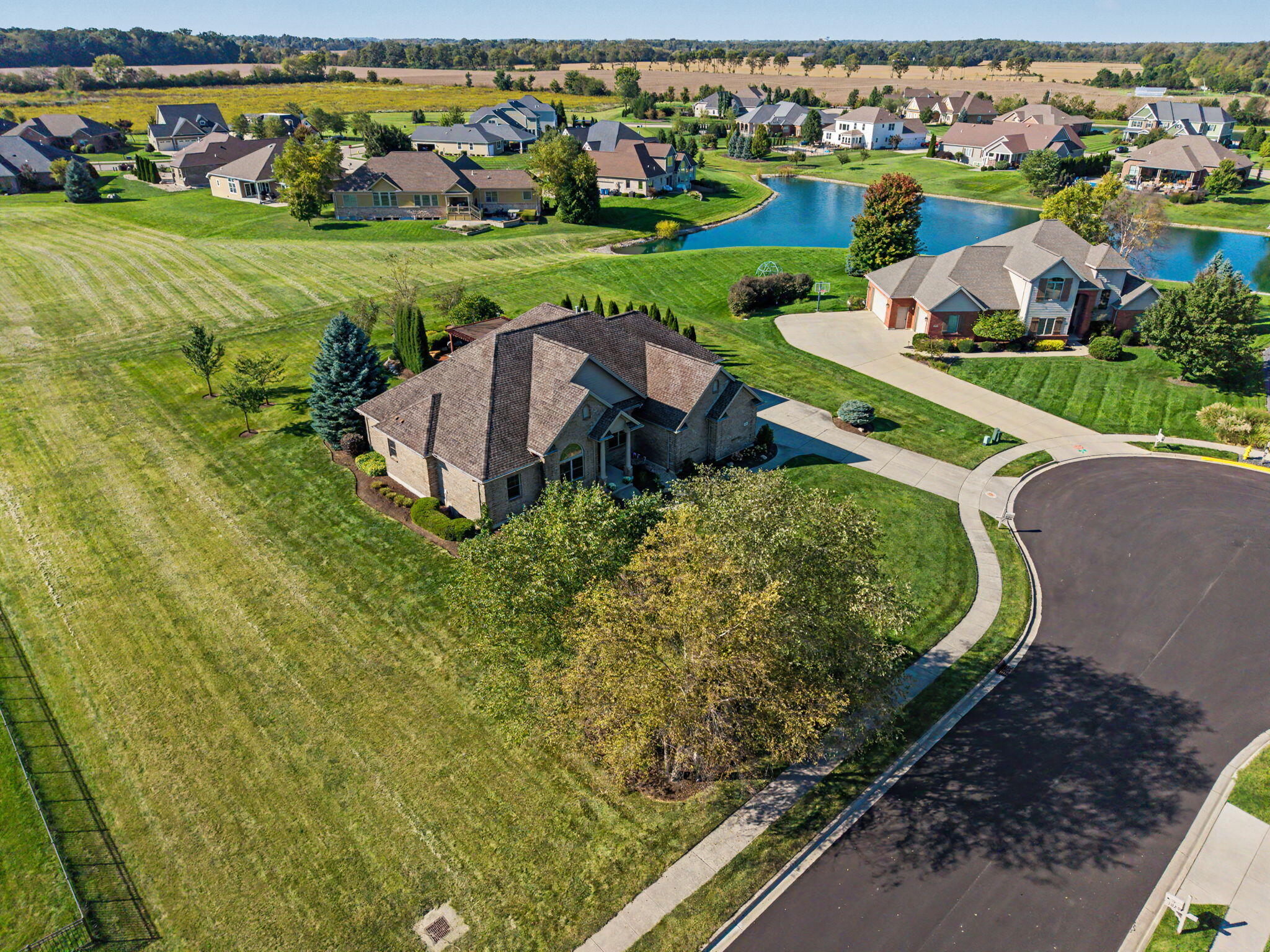 1025 Rosewood Creek, Troy, Ohio 45373