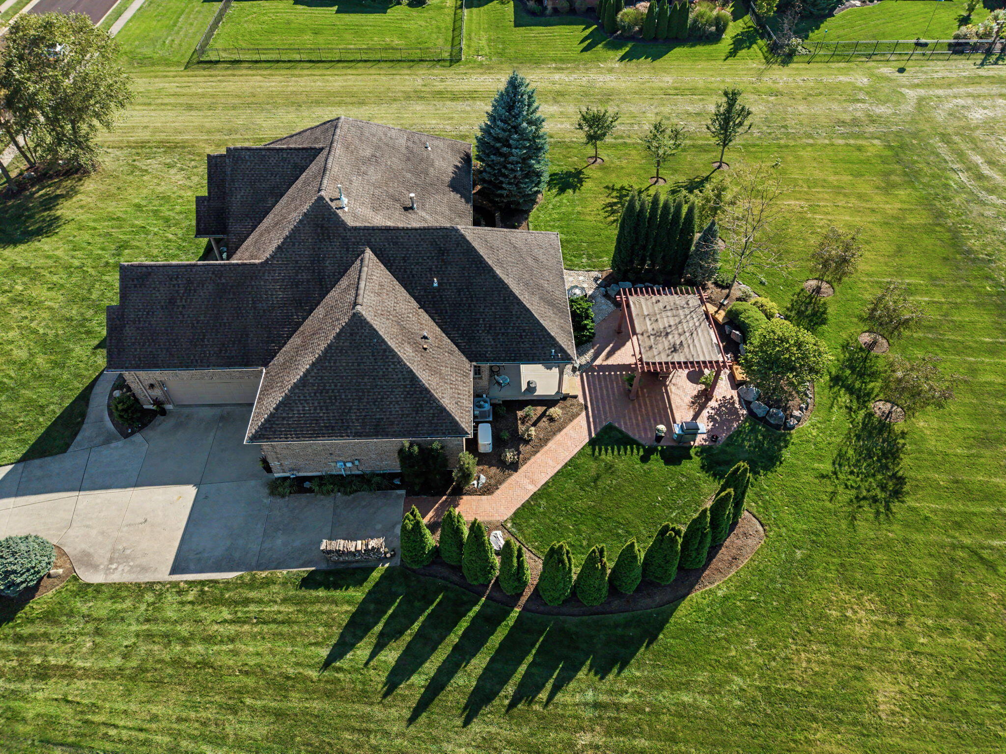 1025 Rosewood Creek, Troy, Ohio 45373