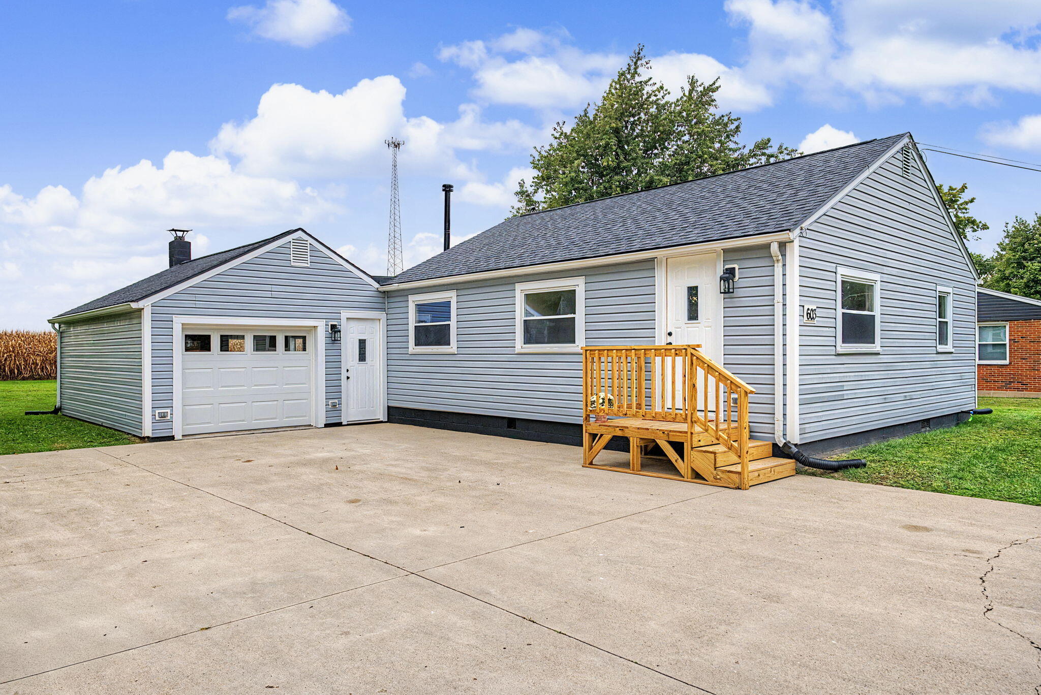 603 High, Bradford, Ohio 45308