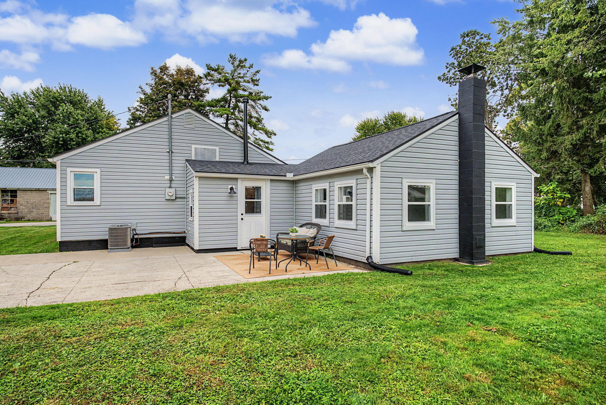 603 High, Bradford, Ohio 45308