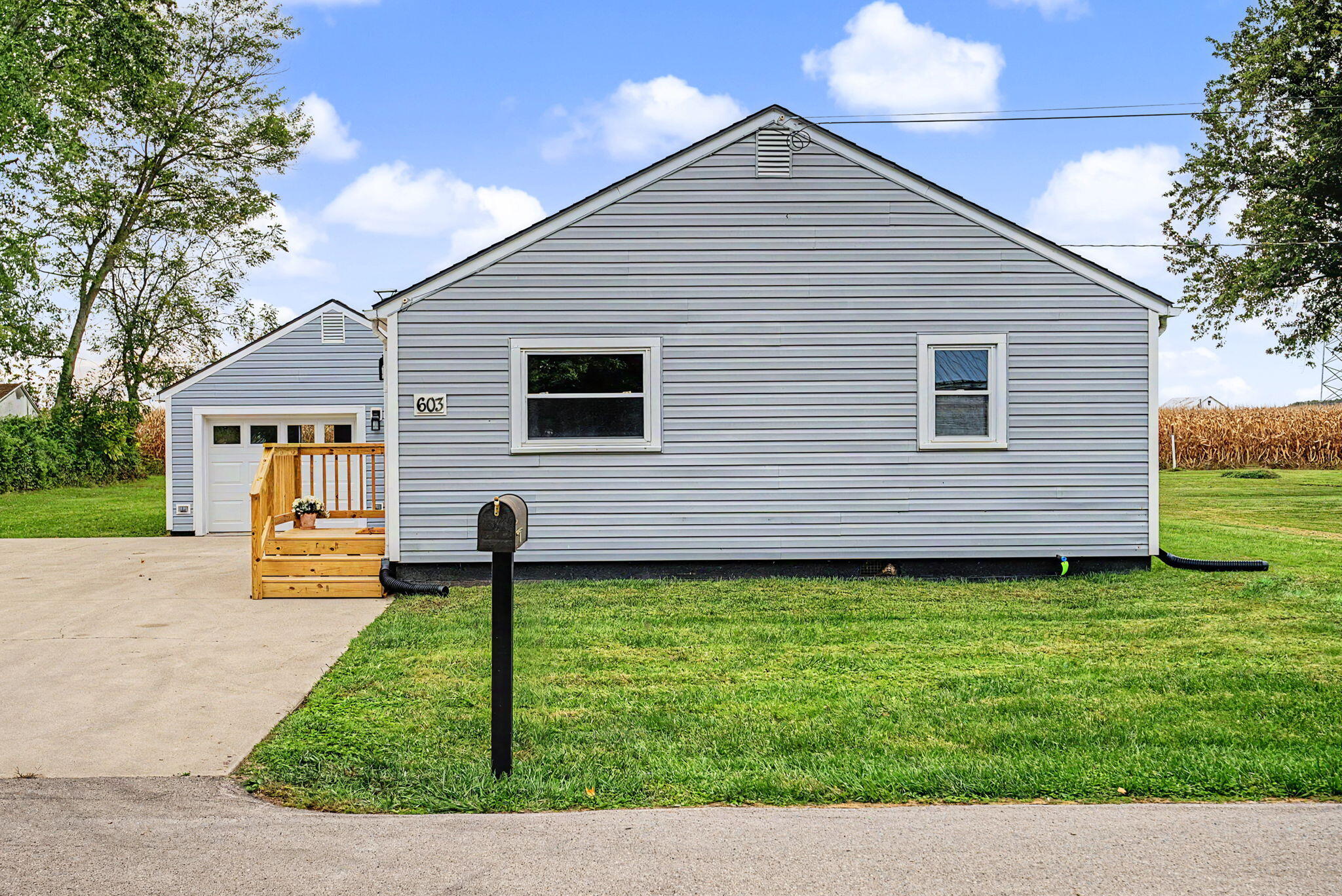 603 High, Bradford, Ohio 45308