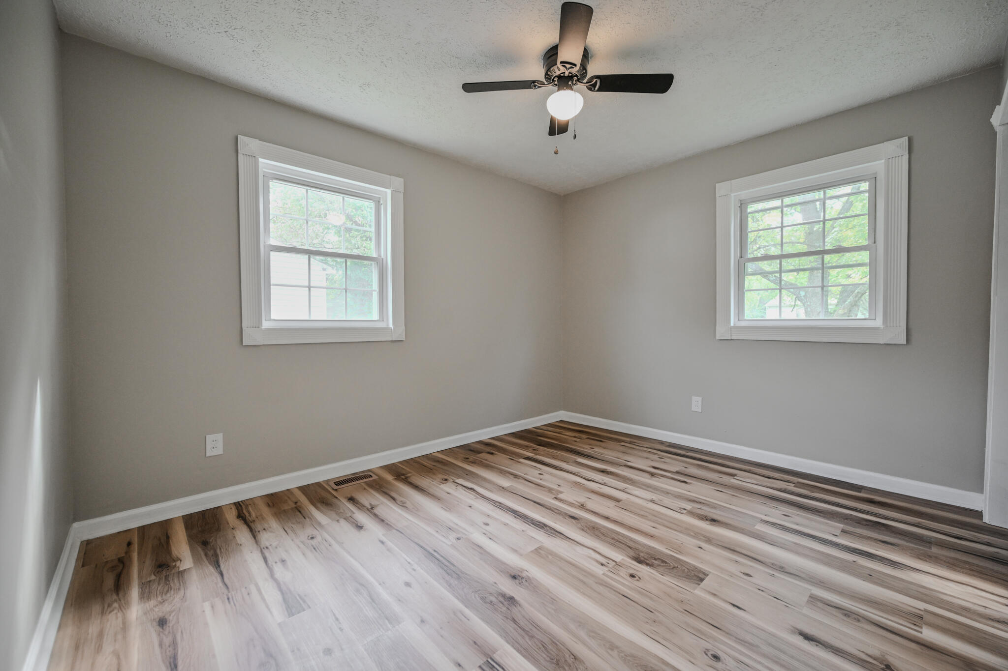 1055 Heard, Springfield, Ohio 45506