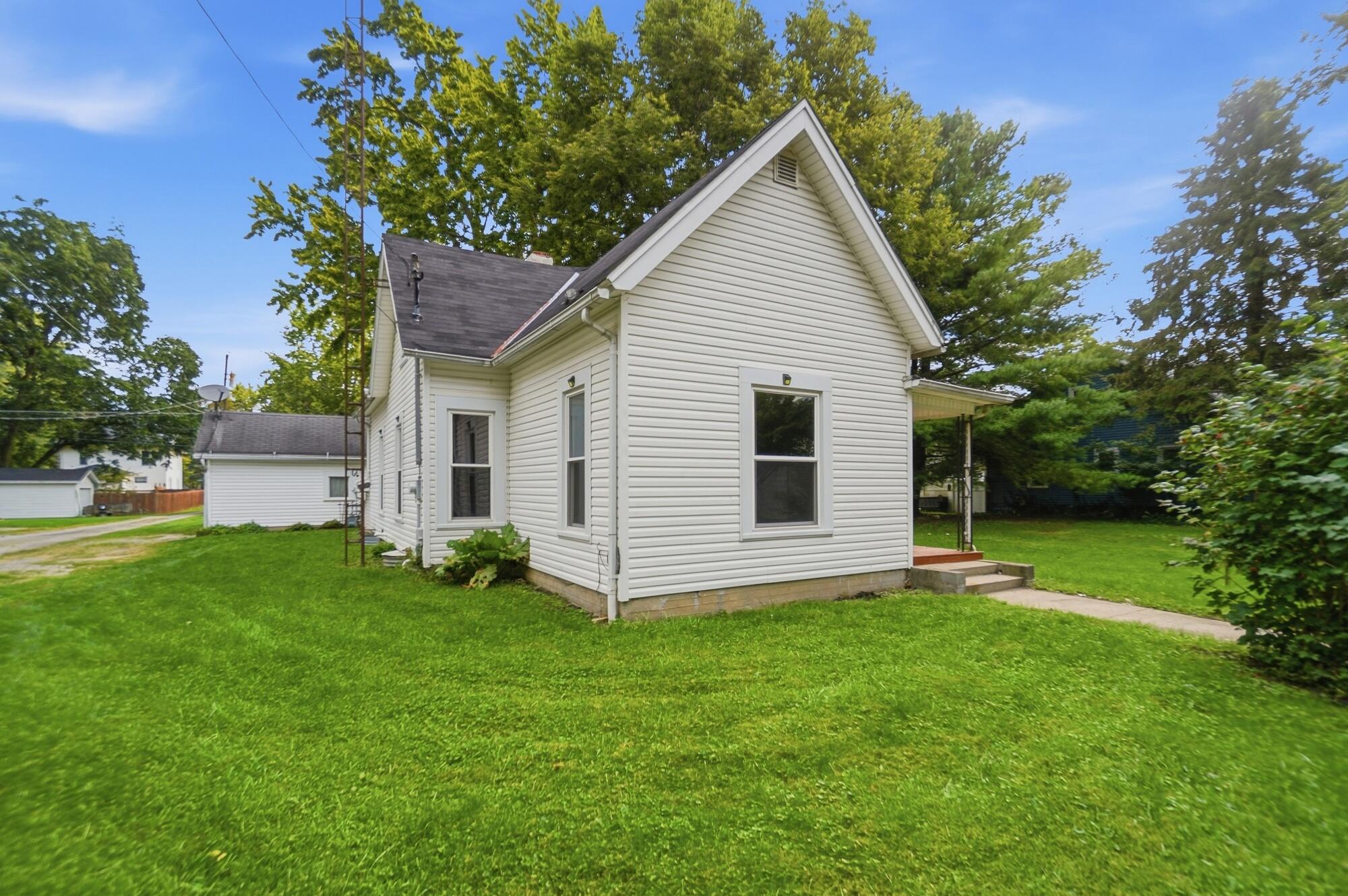 111 Maple, Belle Center, Ohio 43310