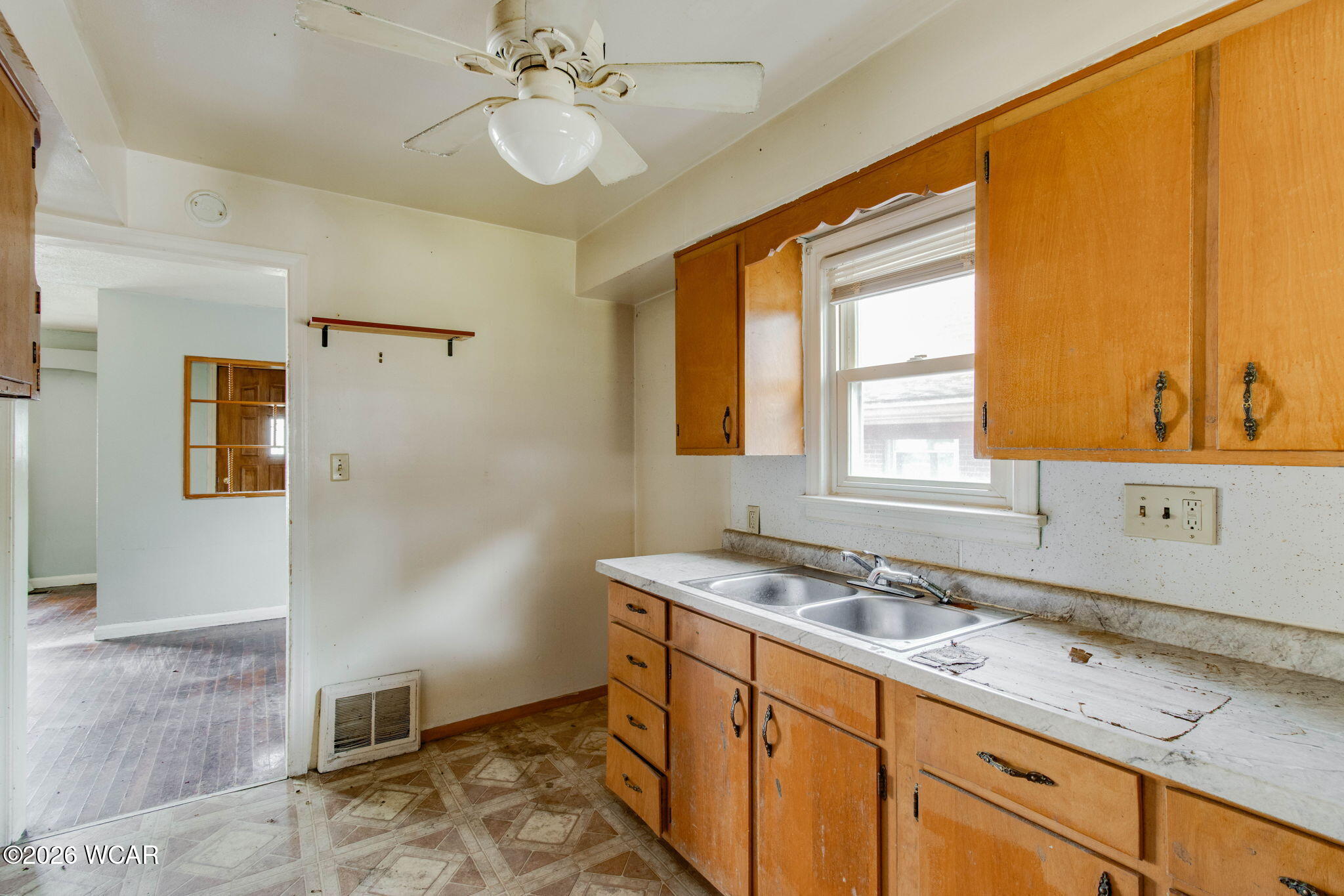 2241 Lakewood Avenue, Lima, Ohio