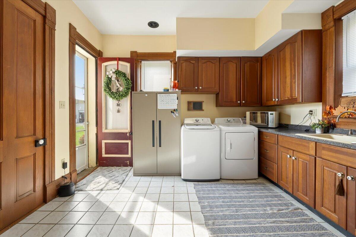 4707 Dawson, Houston, Ohio 45333