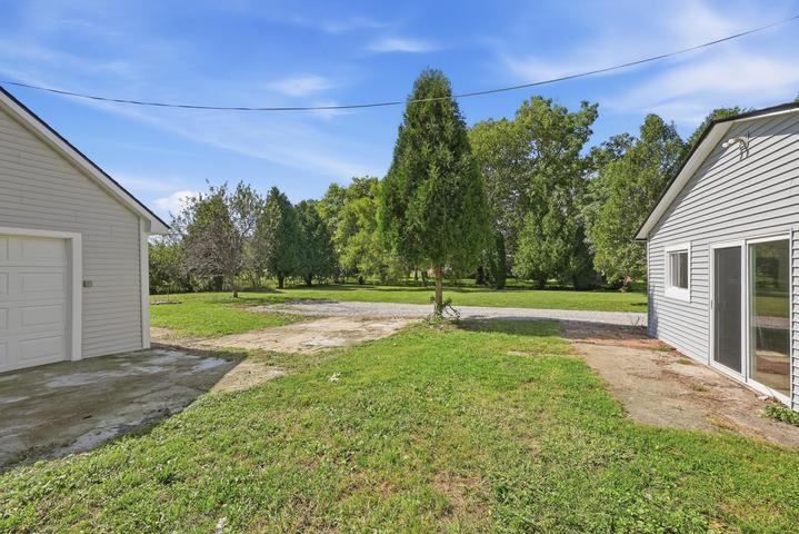 8935 Lilly Chapel, West Jefferson, Ohio 43162