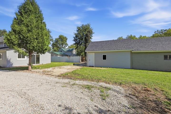 8935 Lilly Chapel, West Jefferson, Ohio 43162