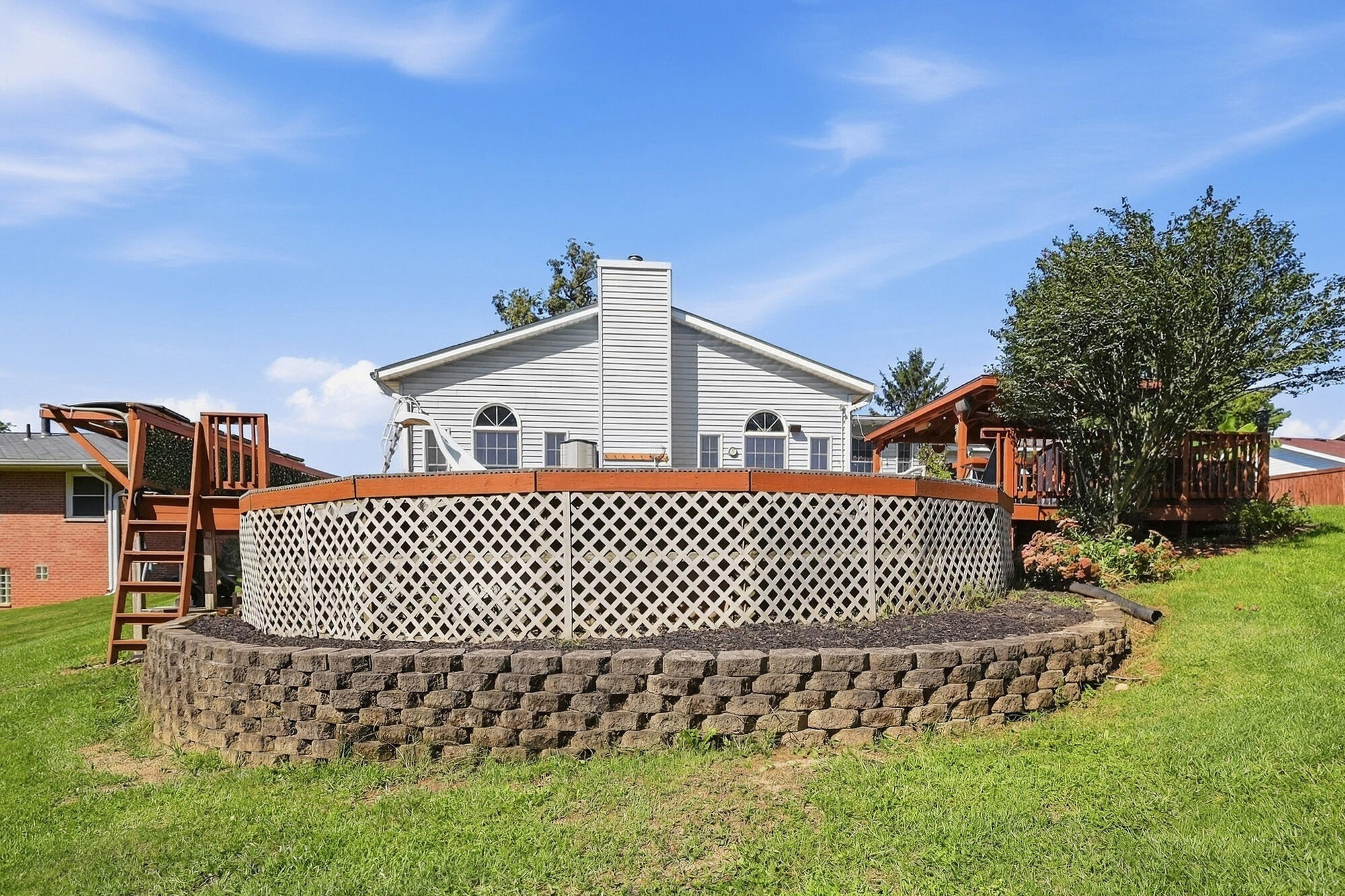 500 Bowman, Springfield, Ohio 45505
