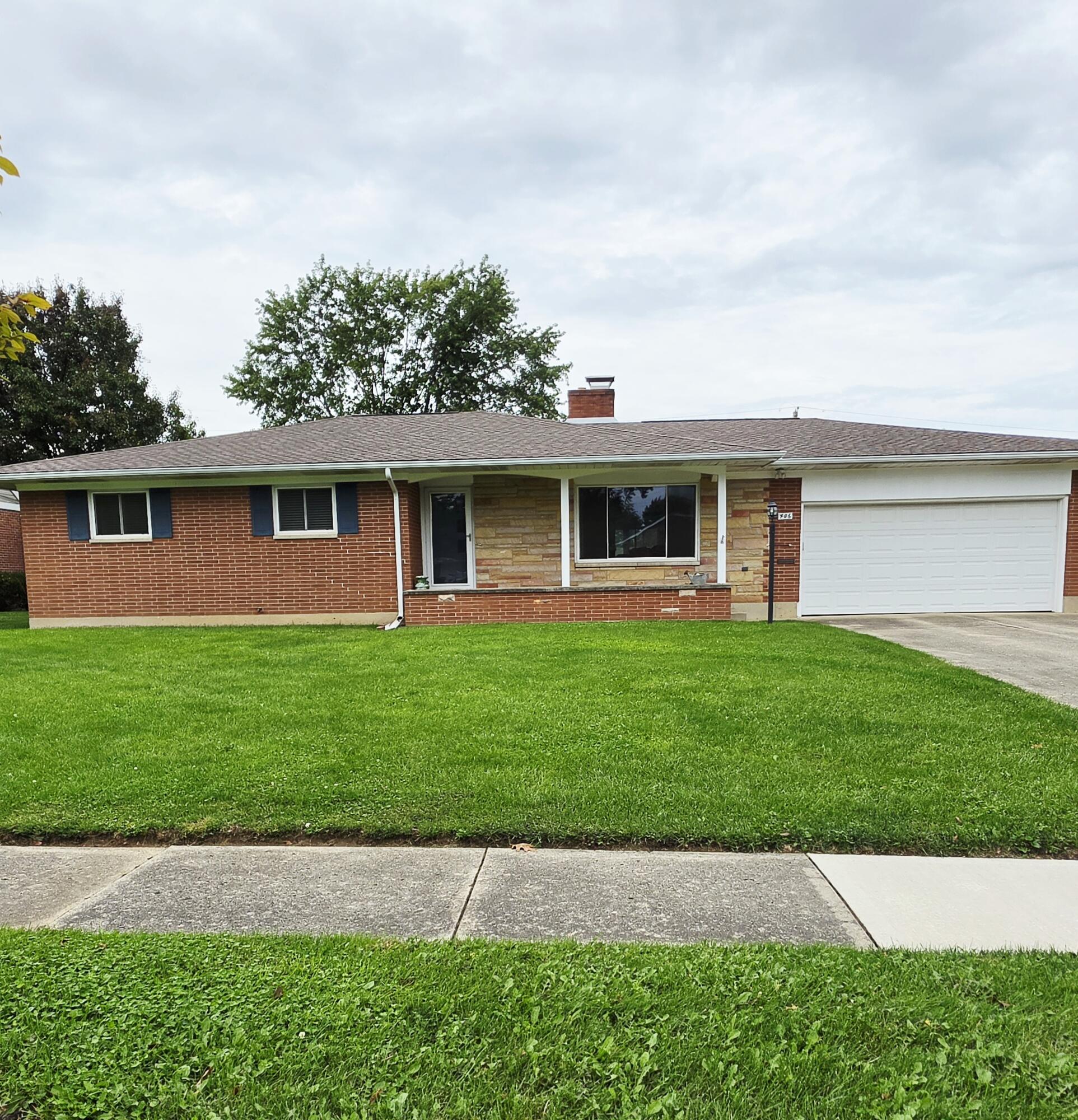 406 Edgewood, Sidney, Ohio 45365