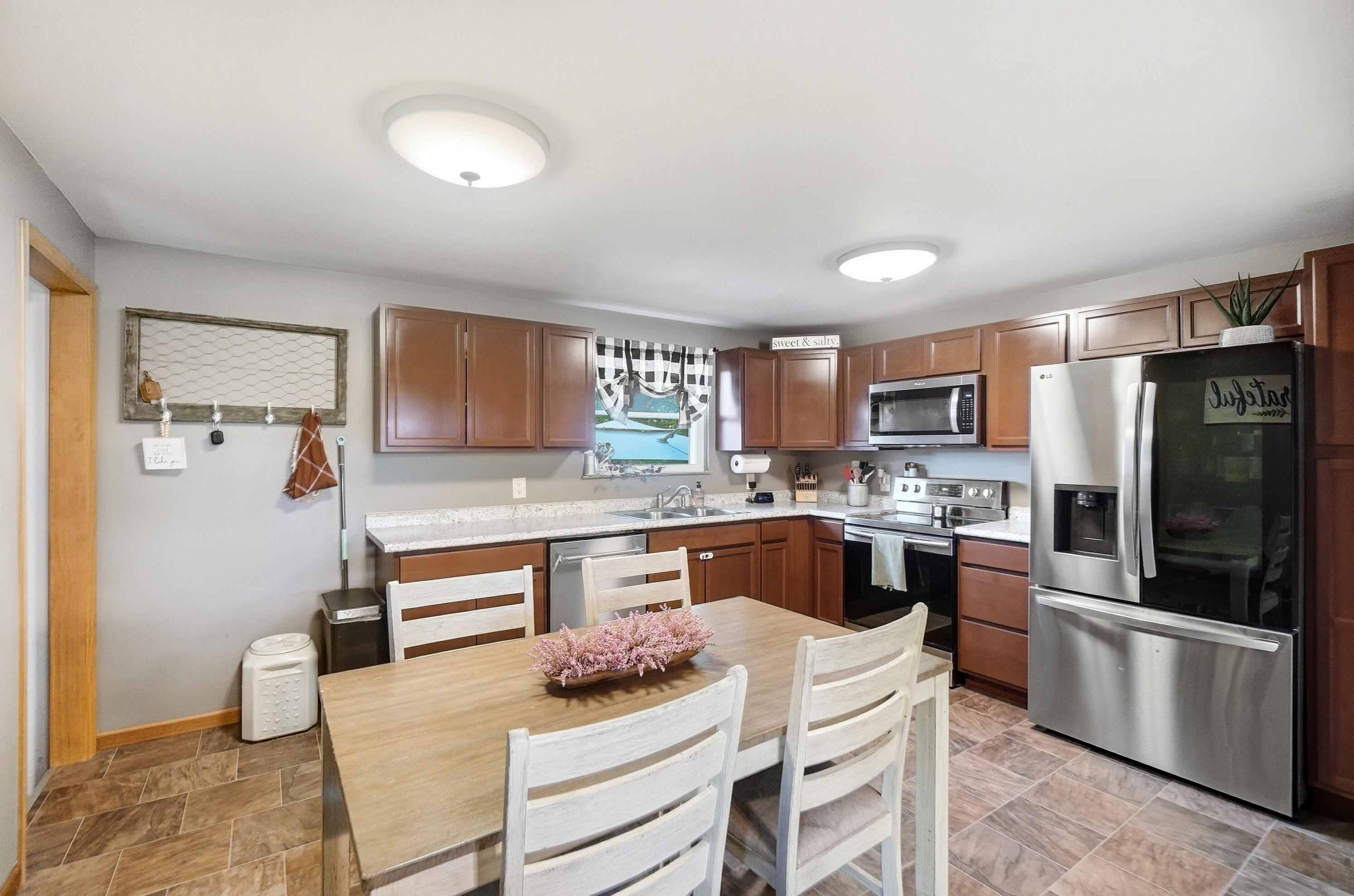 900 Urbana Lisbon, South Vienna, Ohio 45369