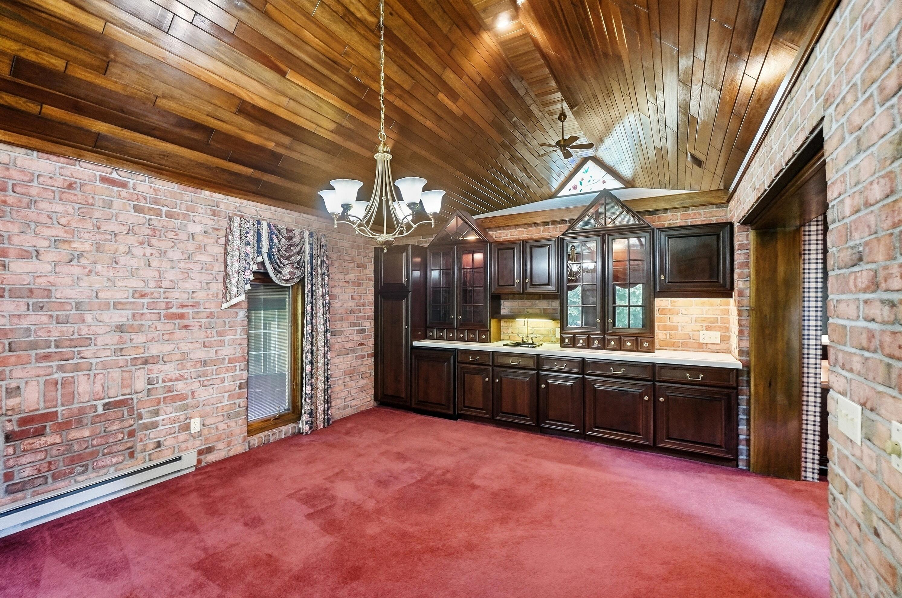 8446 U.S. 36, Saint Paris, Ohio 43072