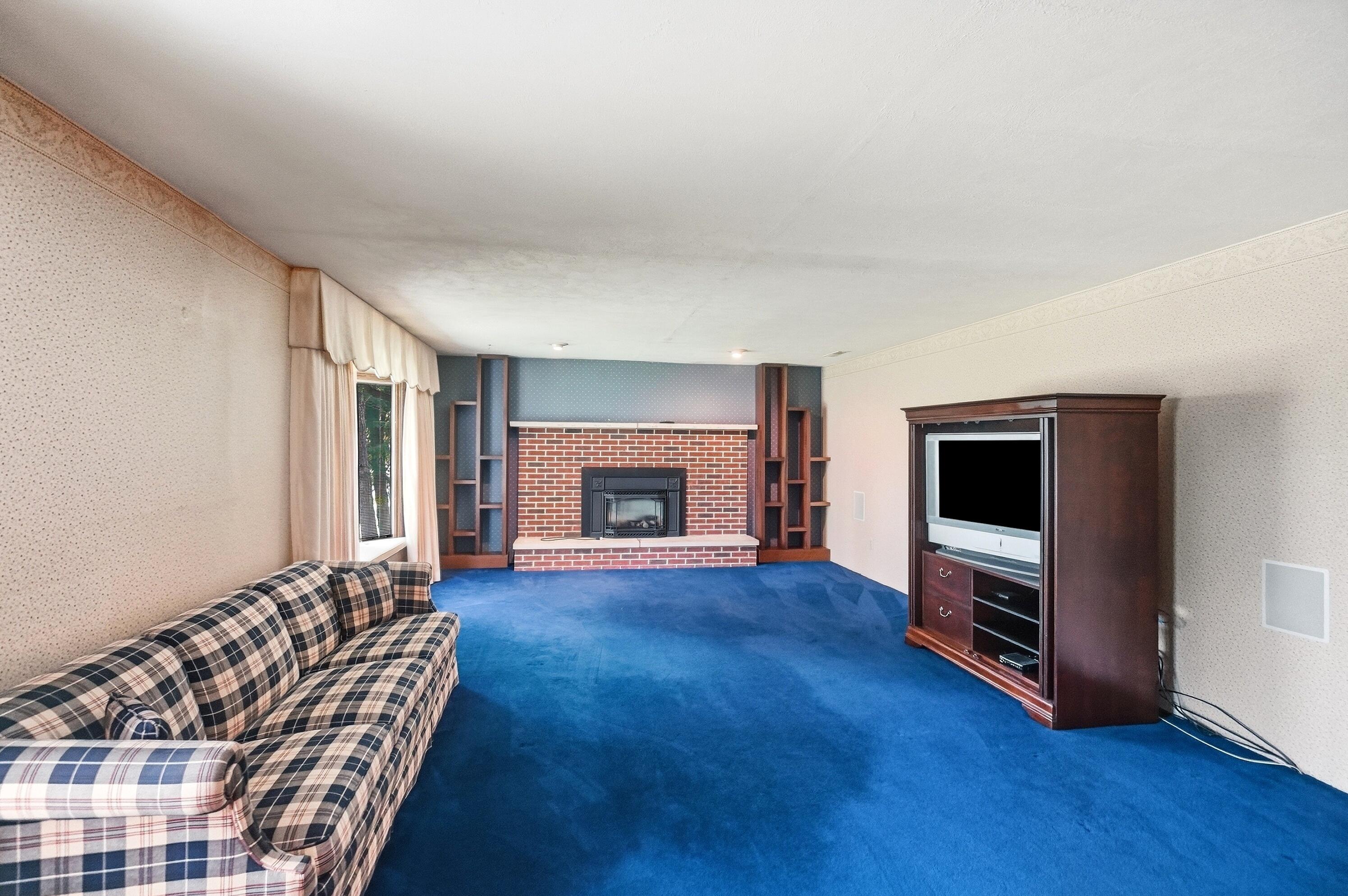 8446 U.S. 36, Saint Paris, Ohio 43072