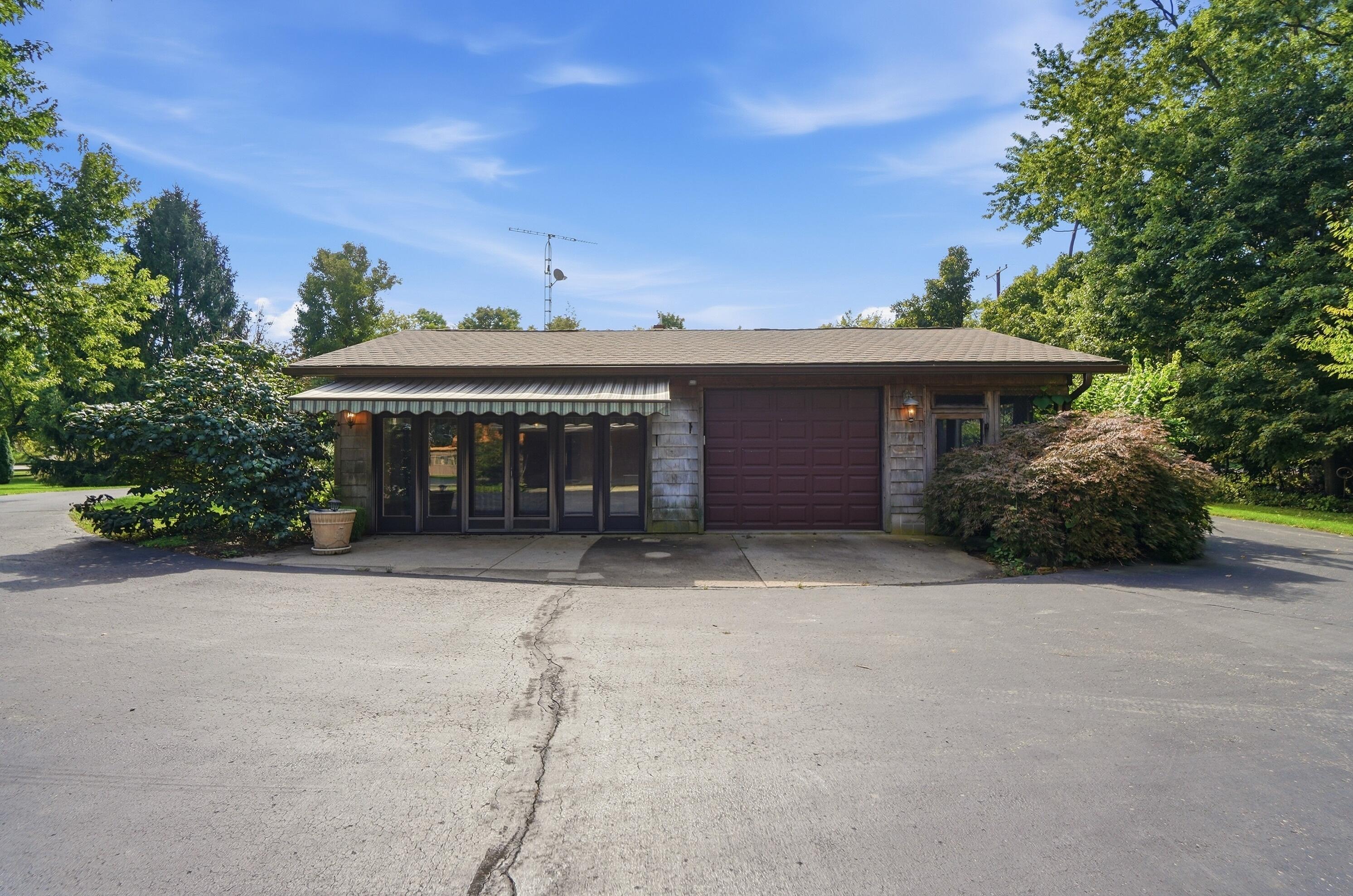 8446 U.S. 36, Saint Paris, Ohio 43072