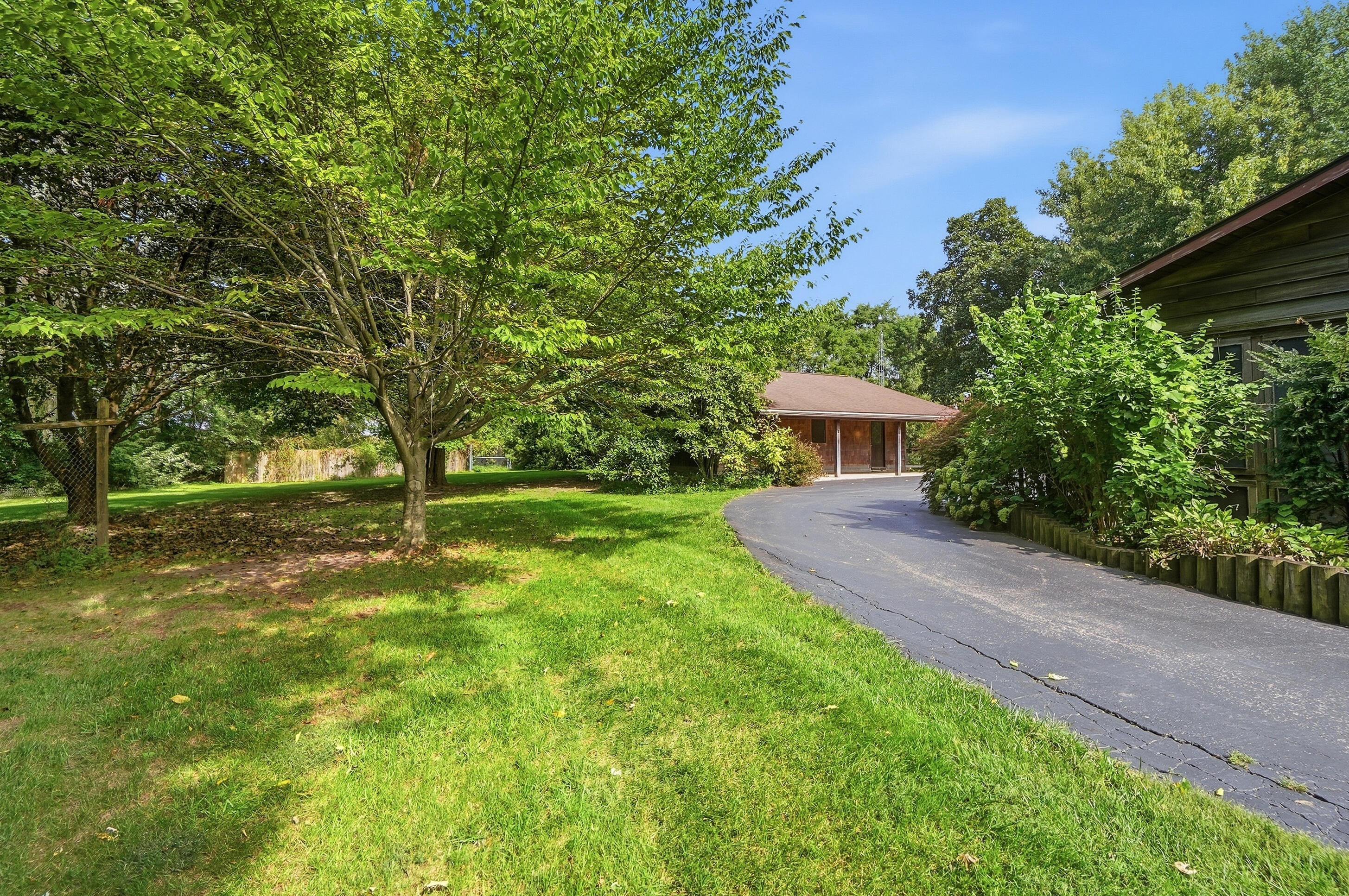 8446 U.S. 36, Saint Paris, Ohio 43072