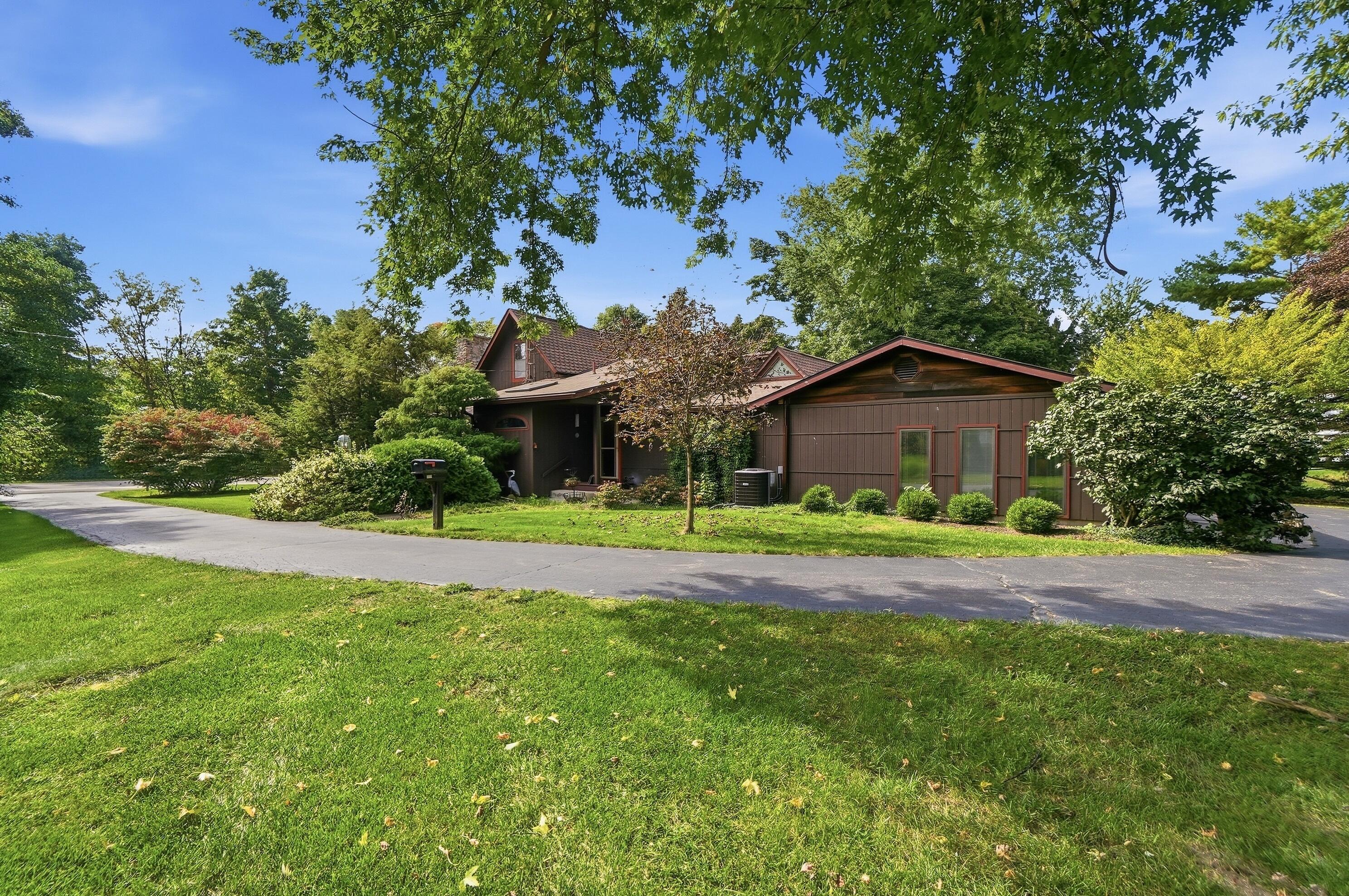 8446 U.S. 36, Saint Paris, Ohio 43072