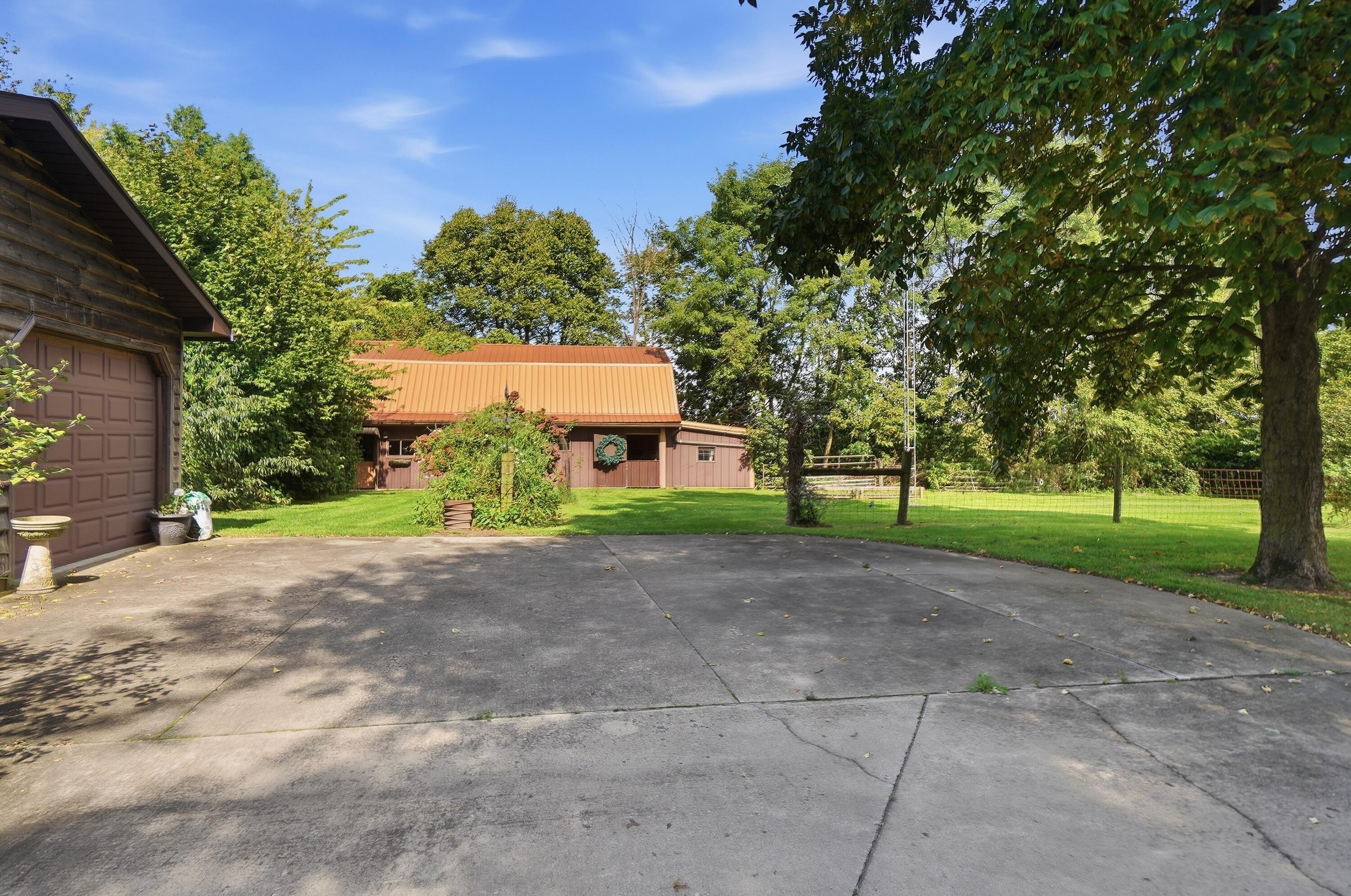 8446 U.S. 36, Saint Paris, Ohio 43072