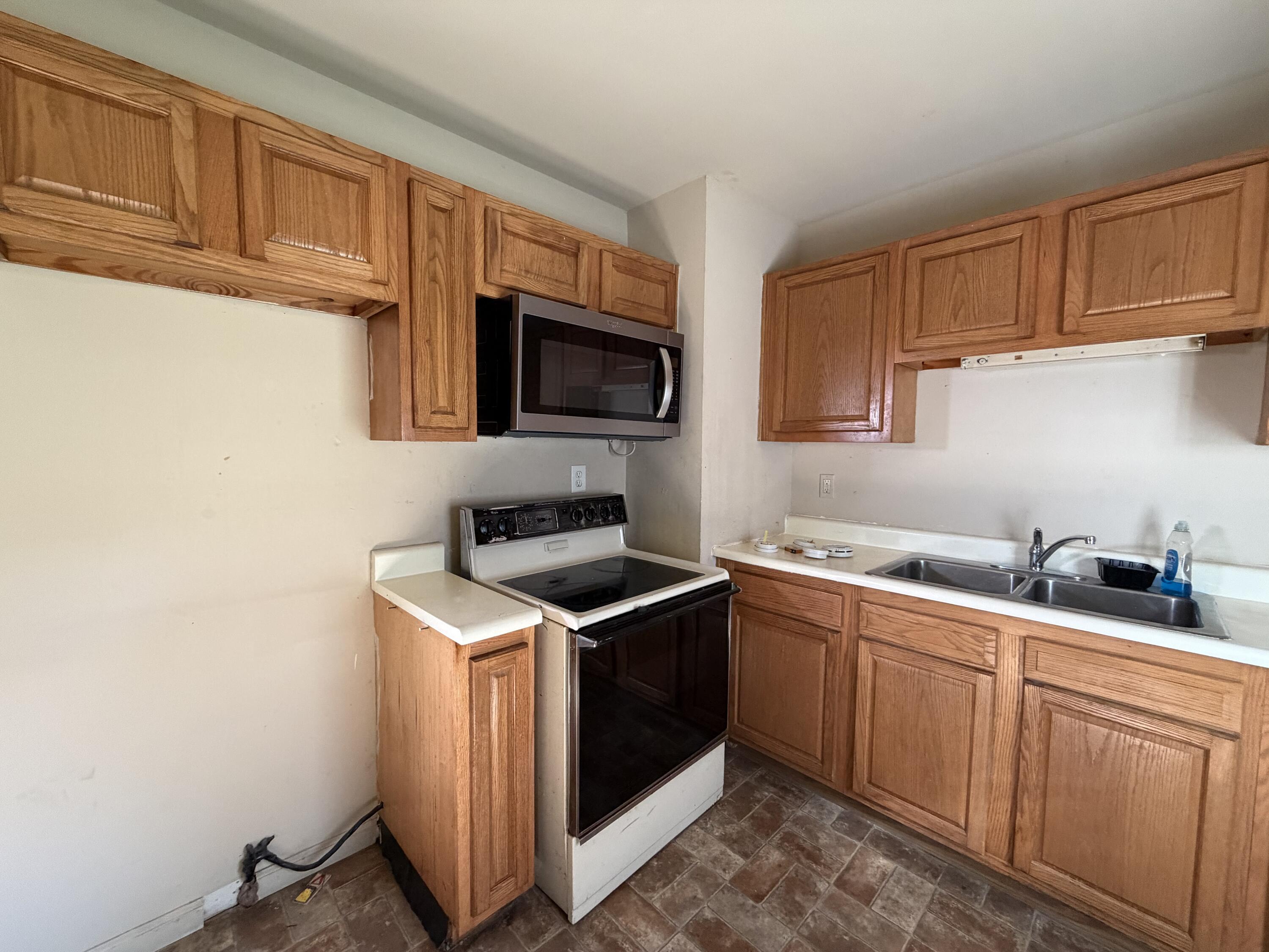 907 Rose, Springfield, Ohio 45505
