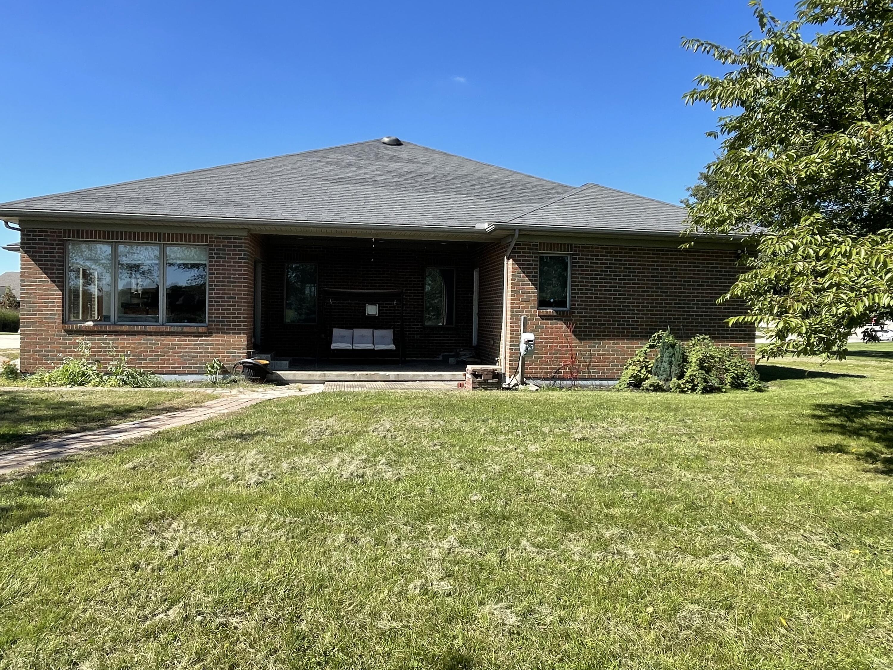 1502 Cumberland, Sidney, Ohio 45365