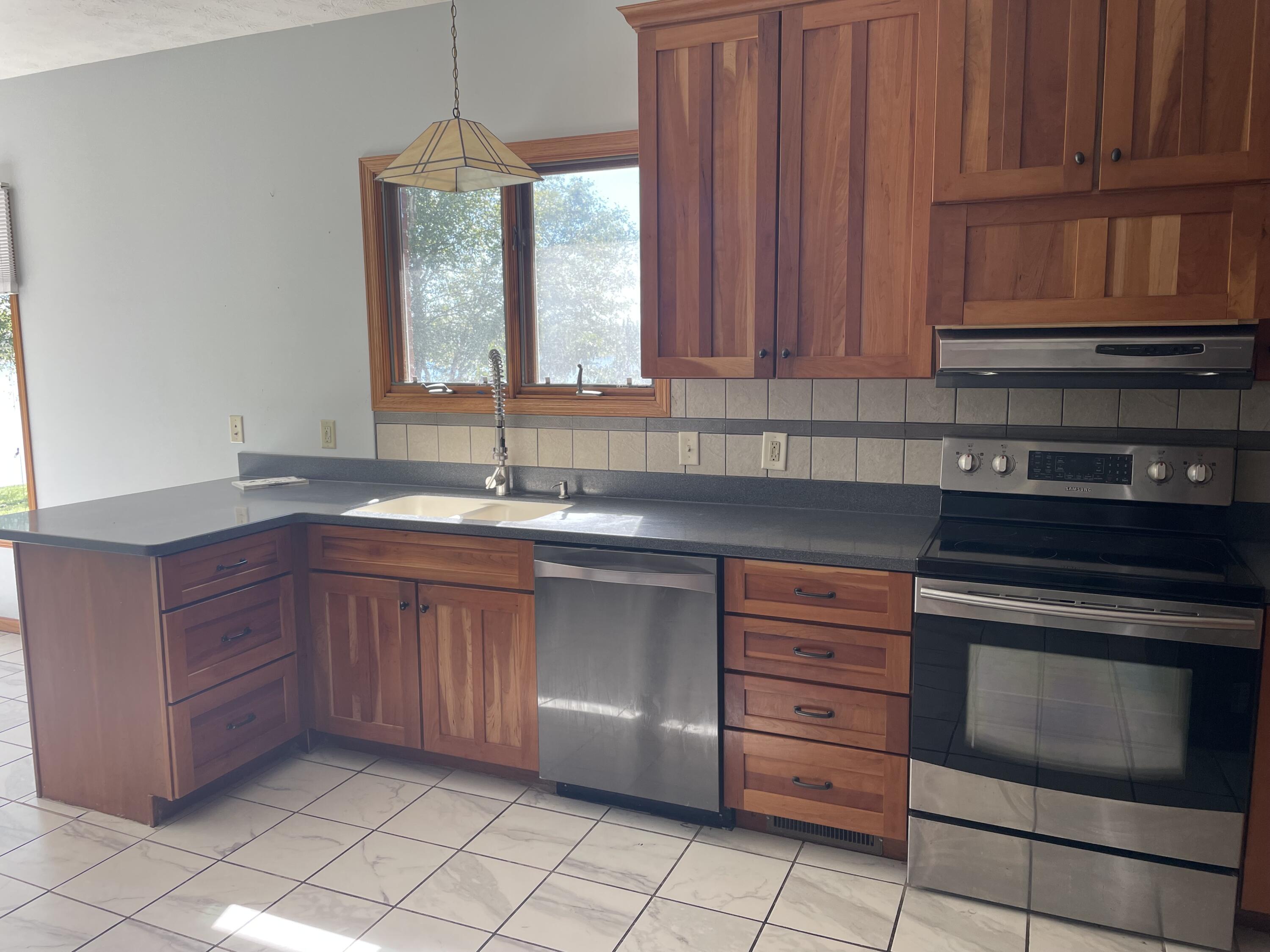 1502 Cumberland, Sidney, Ohio 45365