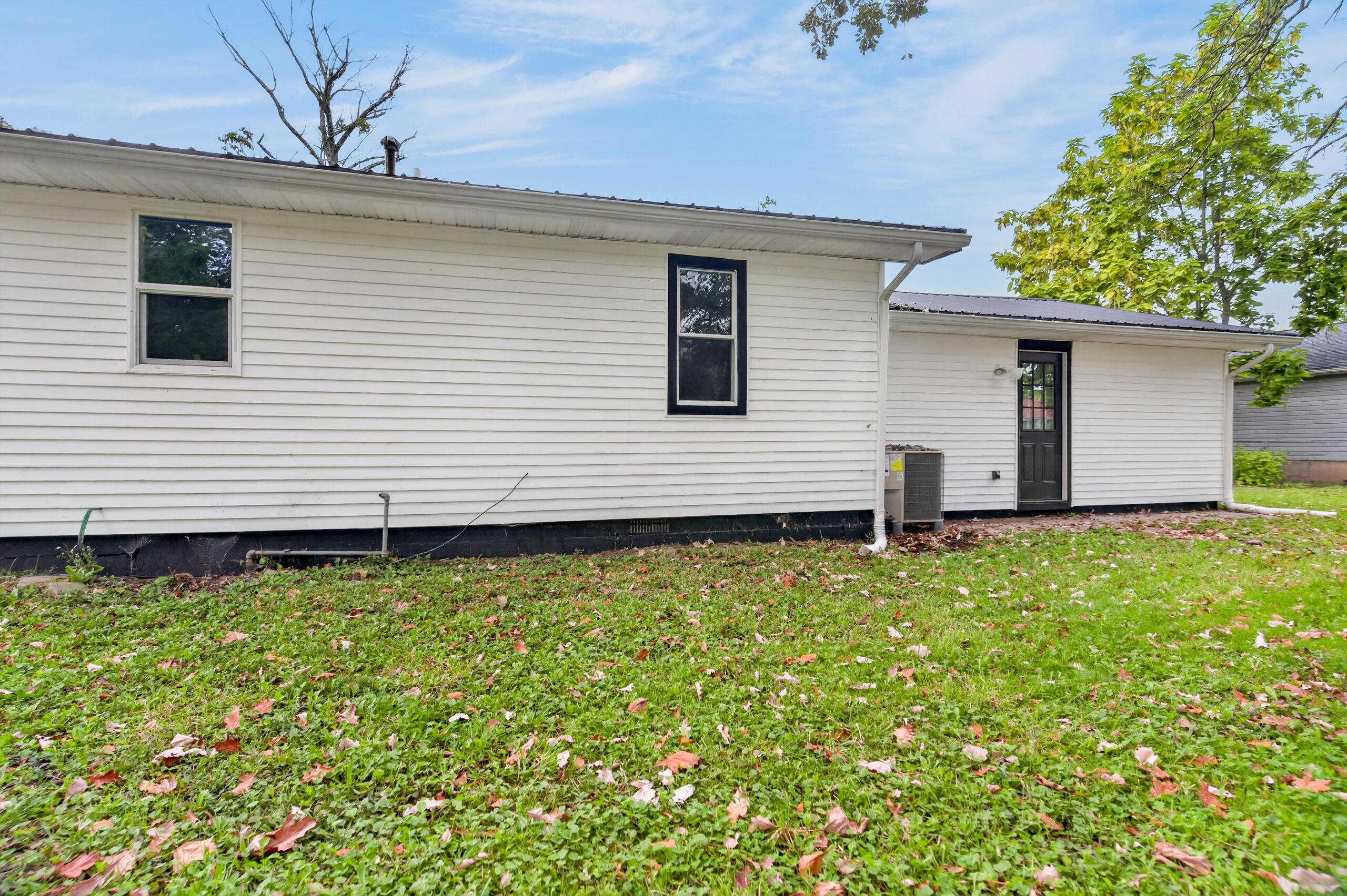 8869 Walnut, Lakeview, Ohio 43331