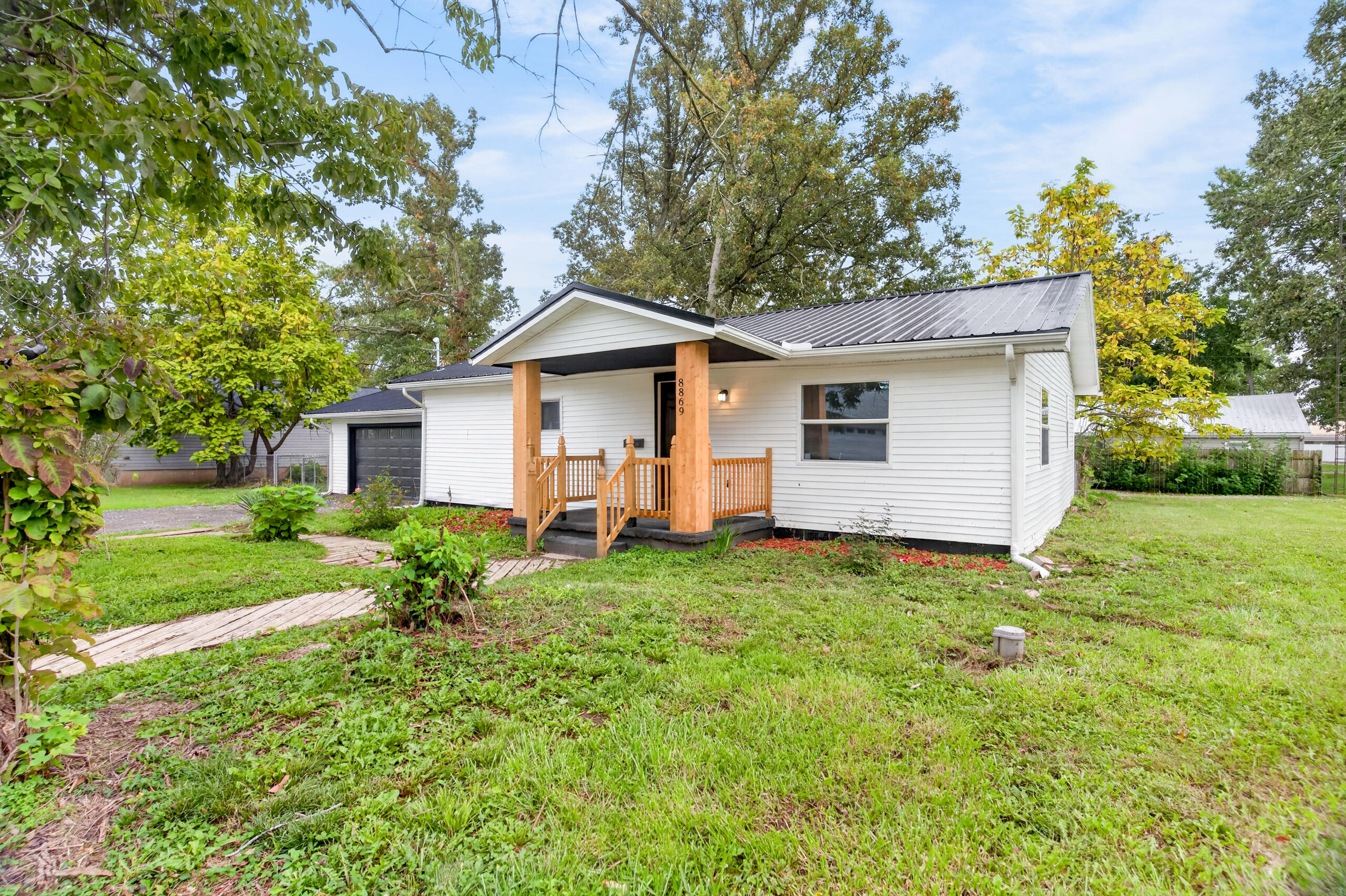 8869 Walnut, Lakeview, Ohio 43331