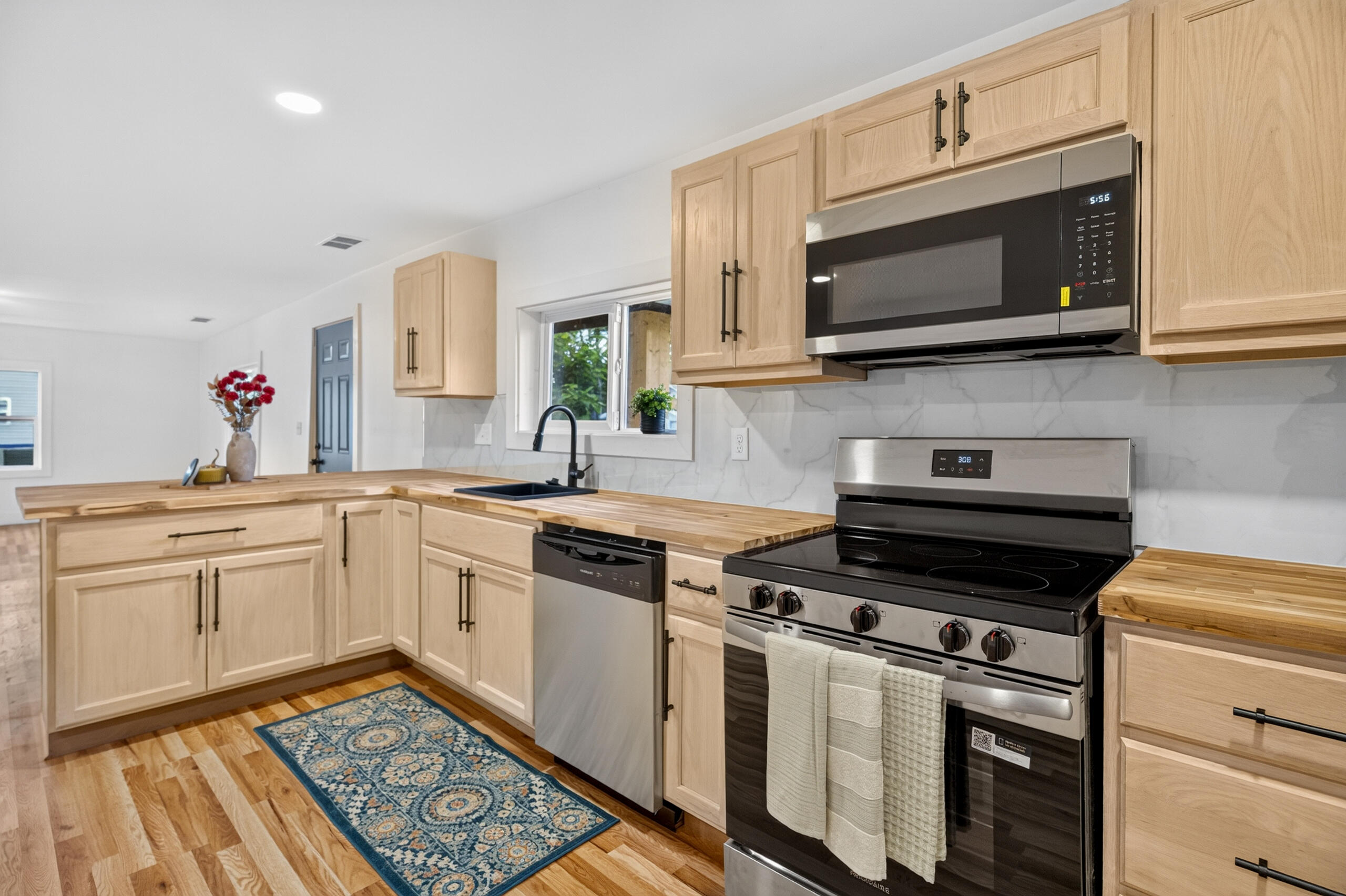 8869 Walnut, Lakeview, Ohio 43331