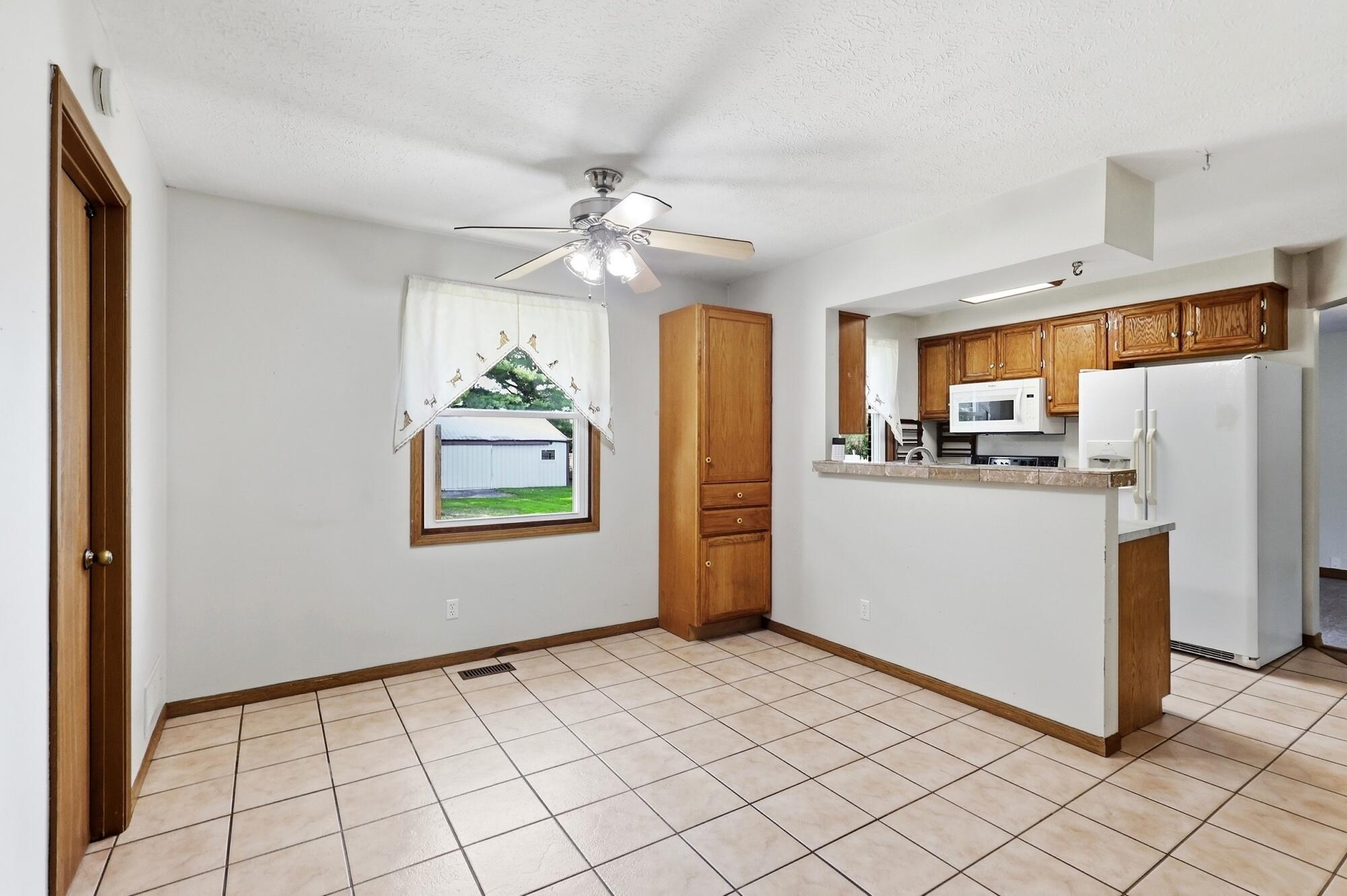 247 West, Springfield, Ohio 45504