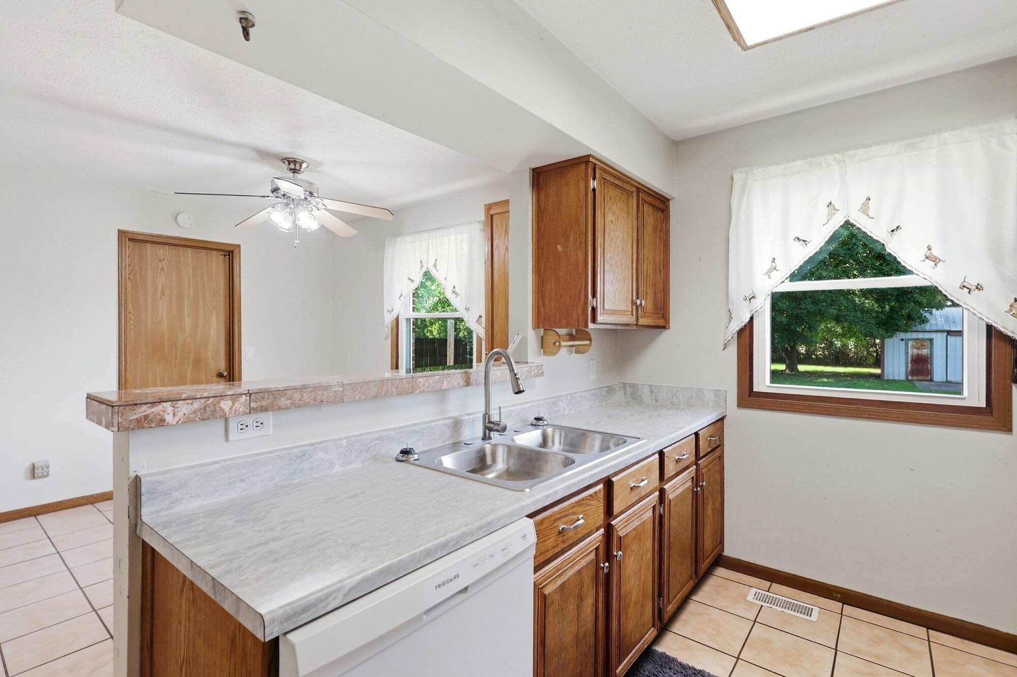 247 West, Springfield, Ohio 45504
