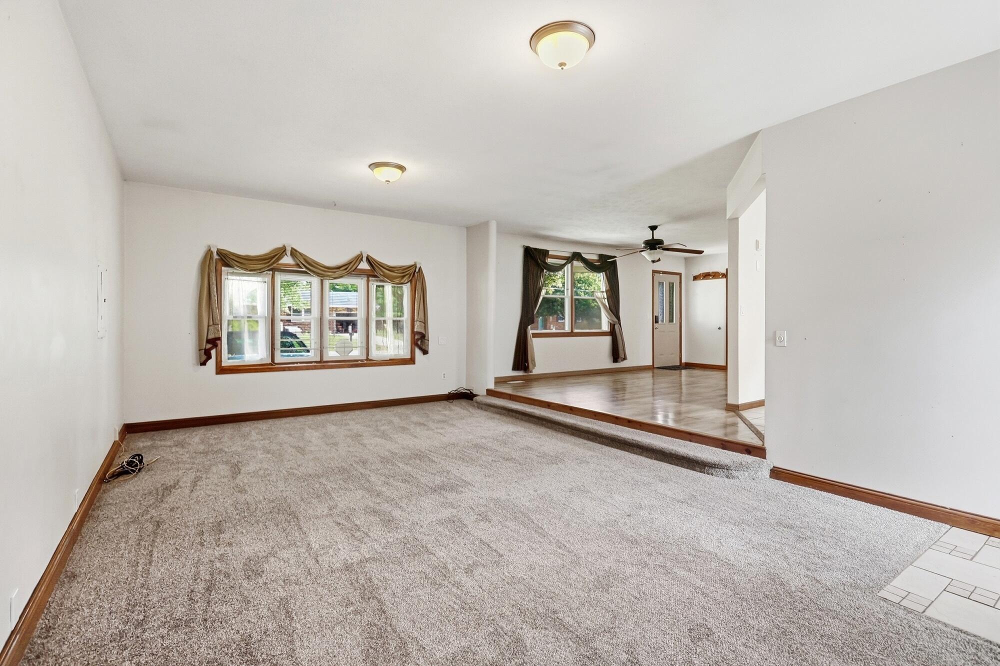 247 West, Springfield, Ohio 45504
