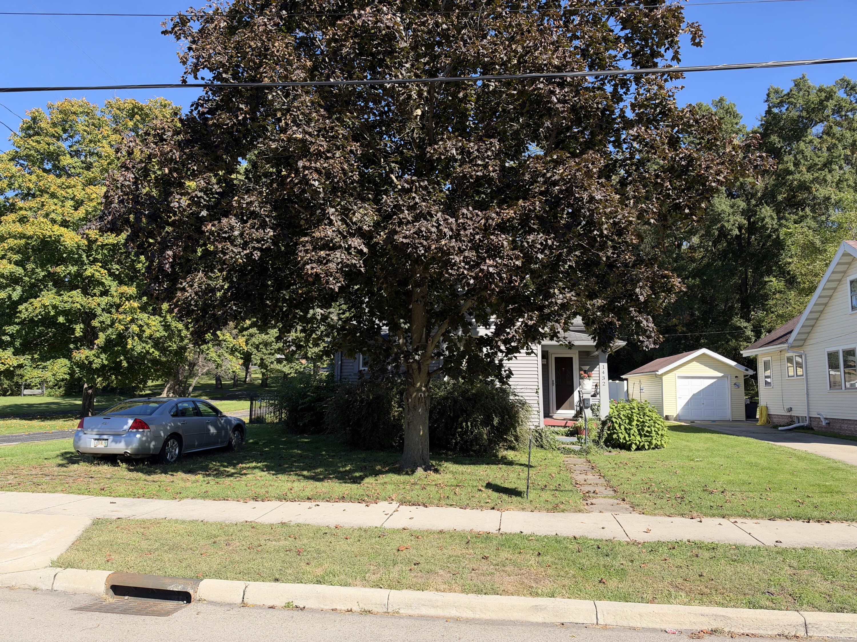 1432 Broadway, Springfield, Ohio 45504