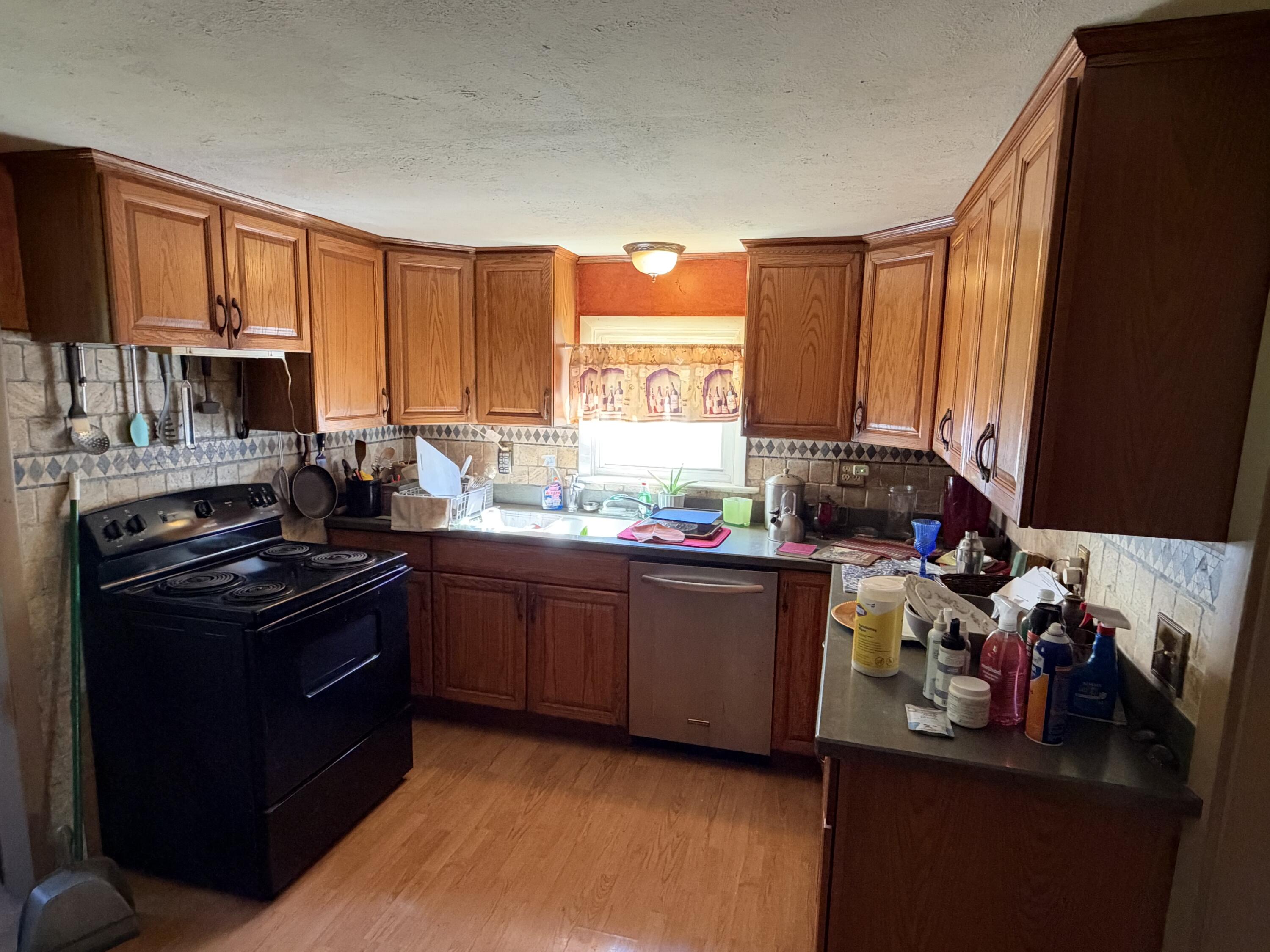 1432 Broadway, Springfield, Ohio 45504