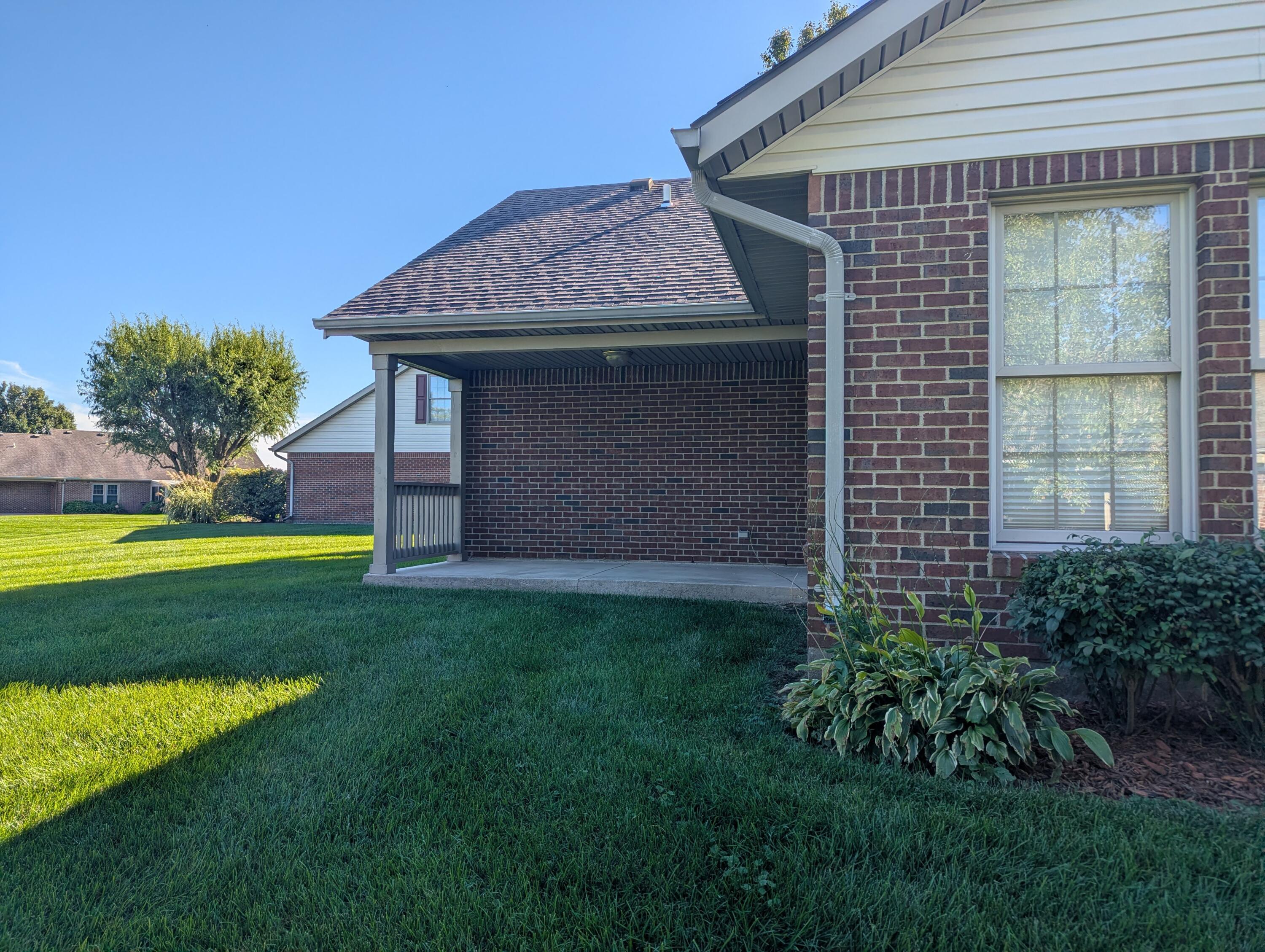 1940 Shady Oak, Springfield, Ohio 45502