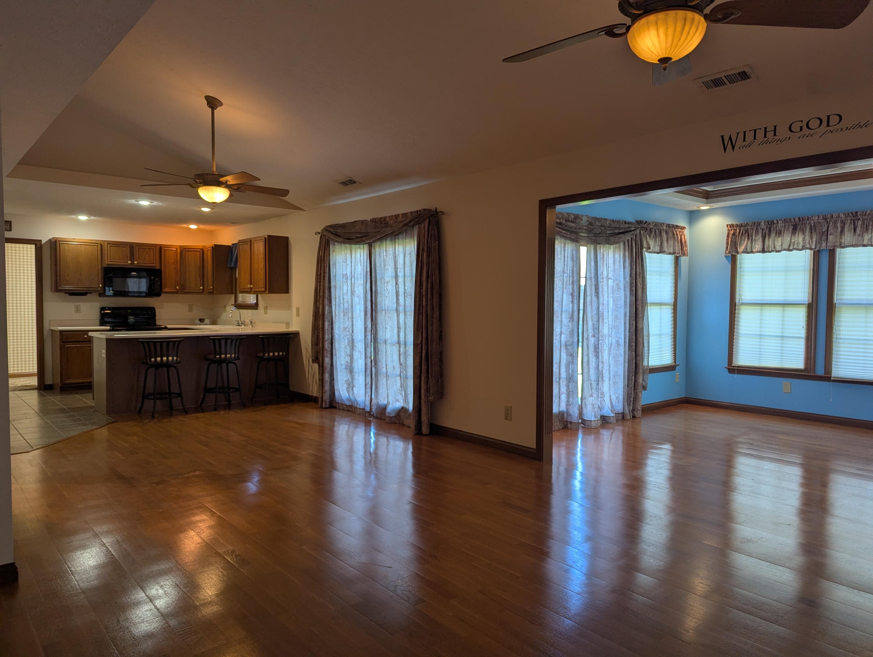 1940 Shady Oak, Springfield, Ohio 45502